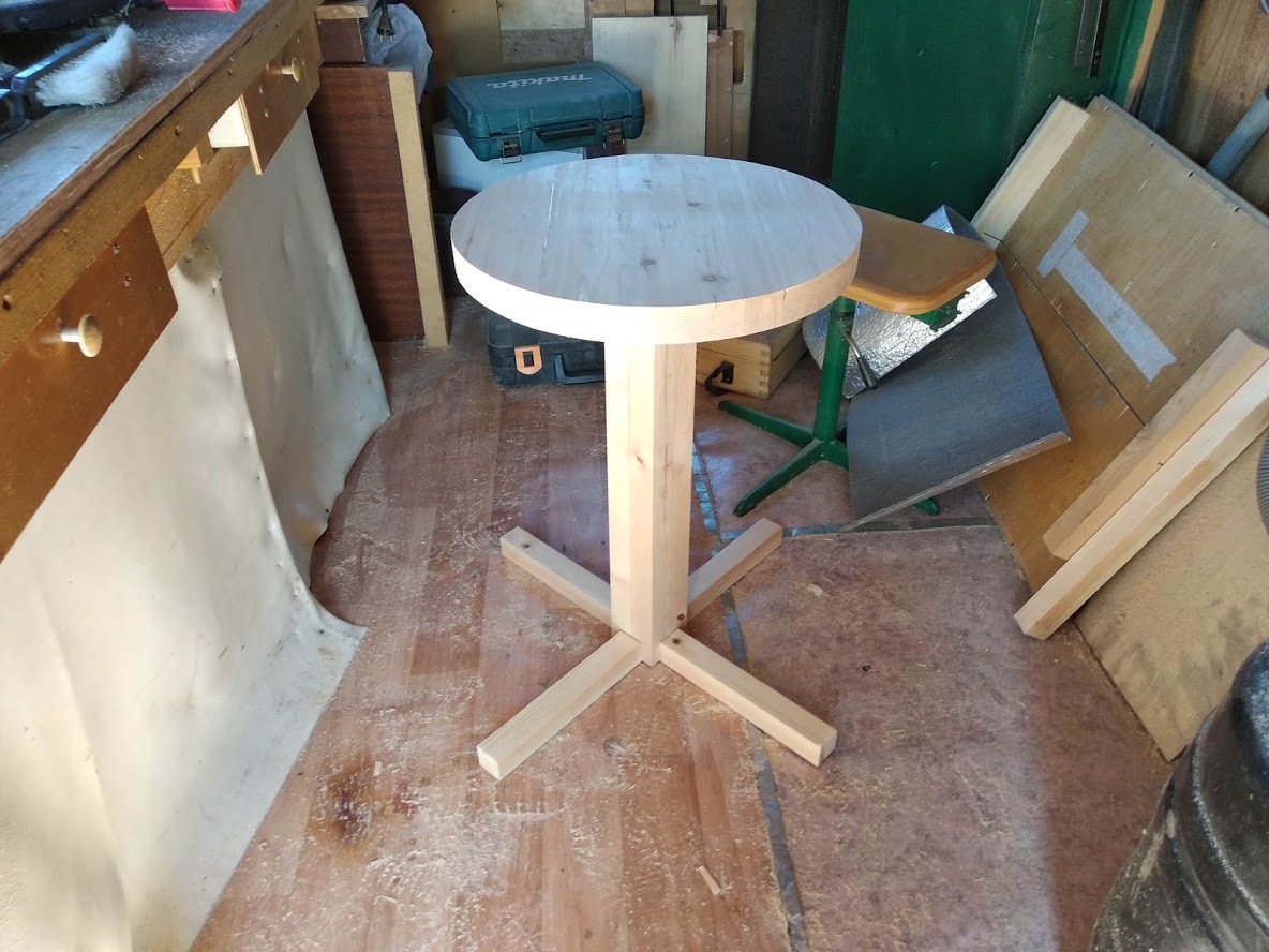 Small table for tea/coffee/ashtray. - My, Carpenter, Needlework with process, Simple things, Longpost, Table, With your own hands