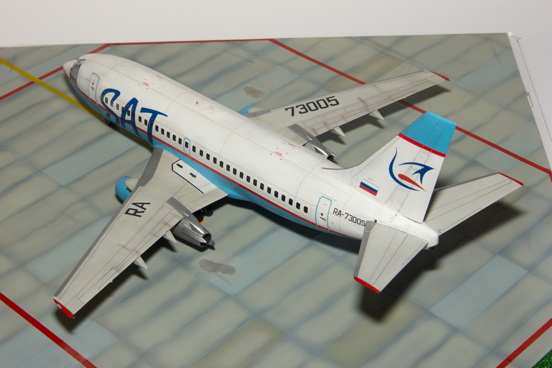 Boeing 737-200 plastic model in 1/72 scale from BPK - My, Boeing-737, Models, Airplane, Longpost, Needlework with process, Boeing 737