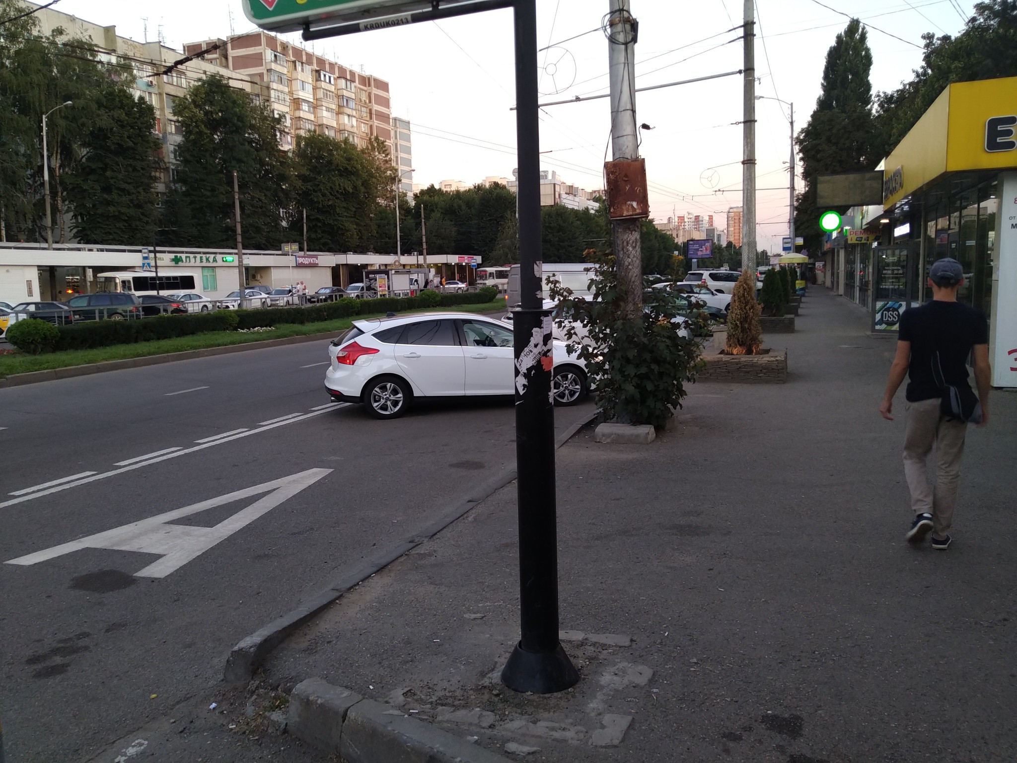 Dedicated bus lane? No, haven't heard - My, Vydelenka, Violation of traffic rules, Krasnodar, Auto, Longpost