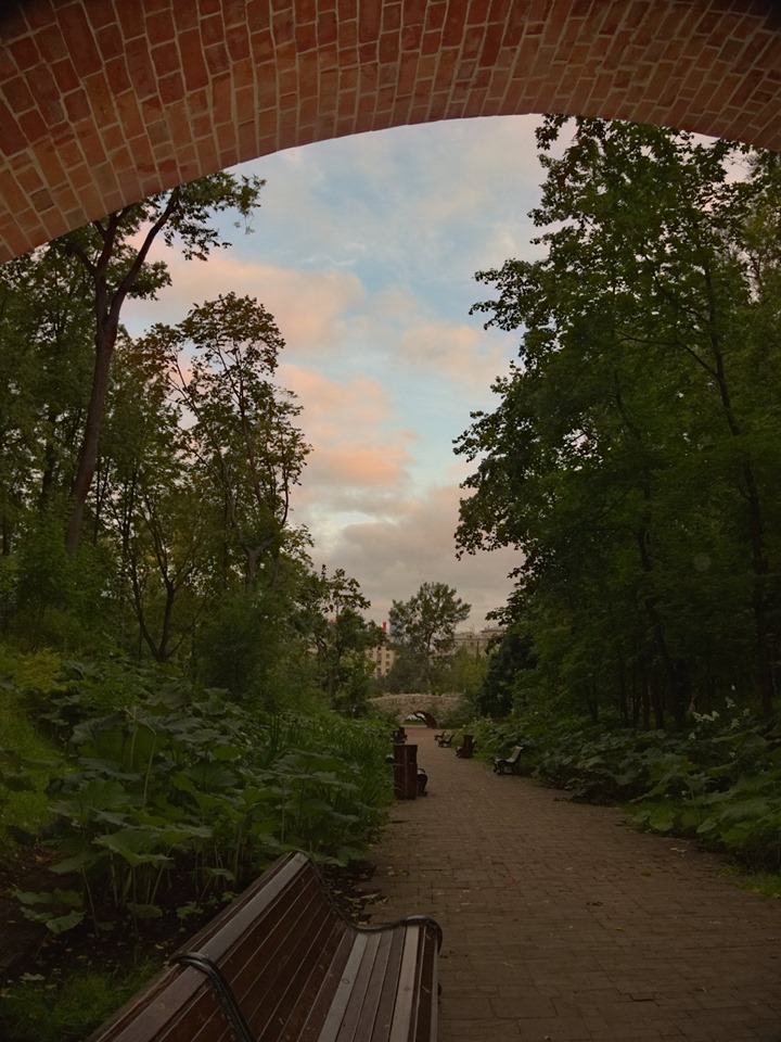 Dawn spontaneous check-in - Longpost, dawn, Gorky Park, Neskuchny Garden, Moscow River, Moscow, Cyclist, A bike, My