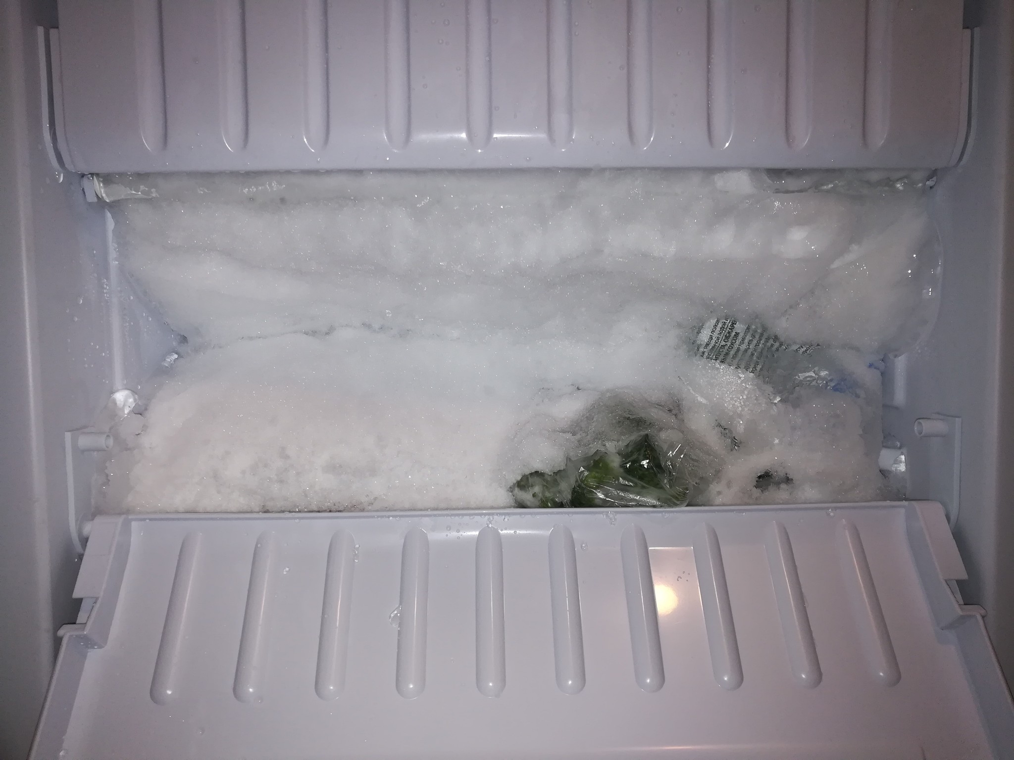 Лед в морозилке