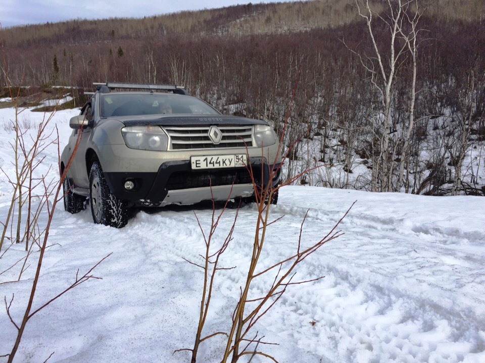 Duster, Defender, УАЗ, Arctic Trucks, Hummer, Terrano на Комсомольской горке. 21.04.19г - Моё, Дастер, УАЗ, Снег, Мурманск, Лэндровер, Отдых, Nissan, Хаммер, Видео, Длиннопост, Renault Duster, Land Rover