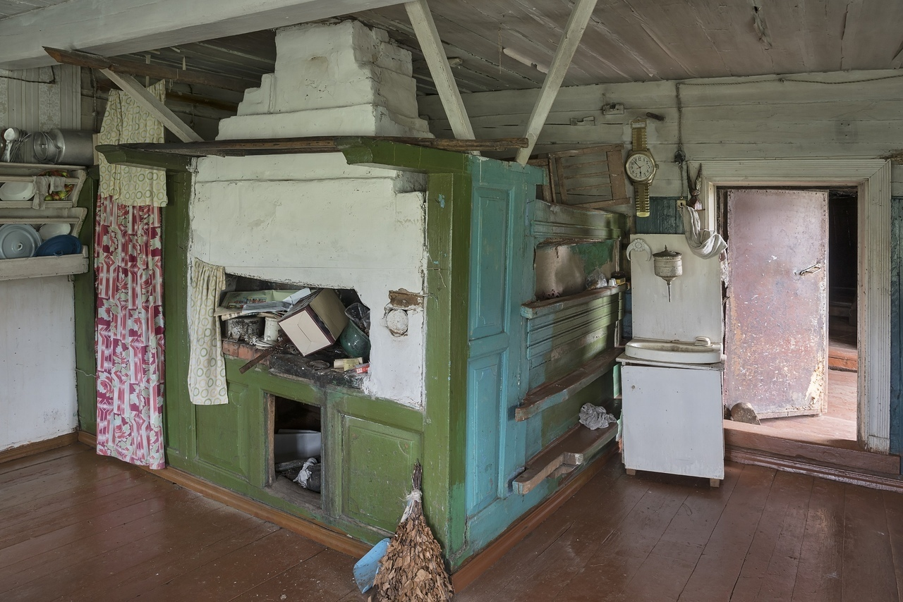 abandoned house, - The photo, House, Old man, Longpost