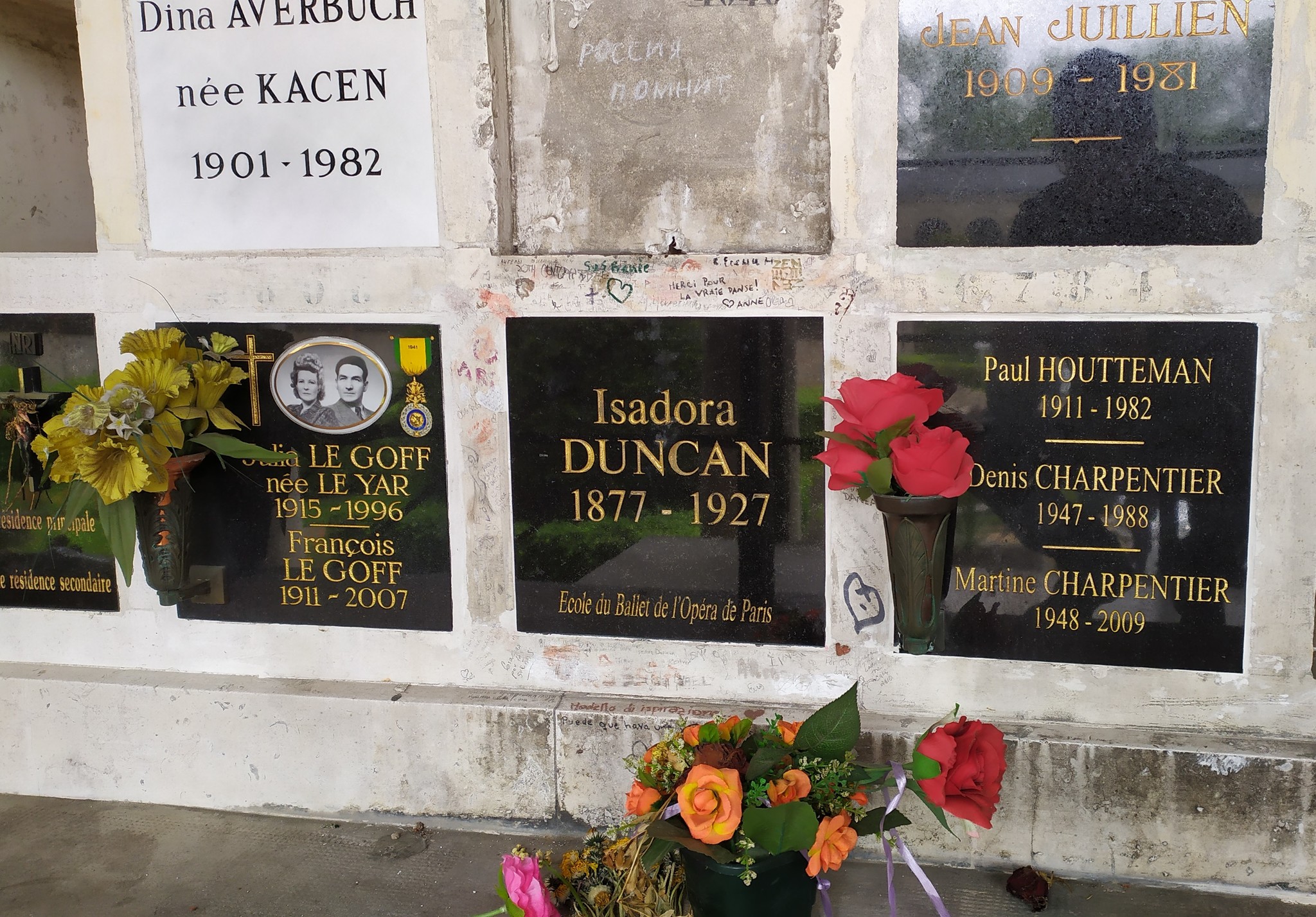 Graves of famous people in the French cemetery - My, Longpost, Cemetery, France, Literature, Music, Story