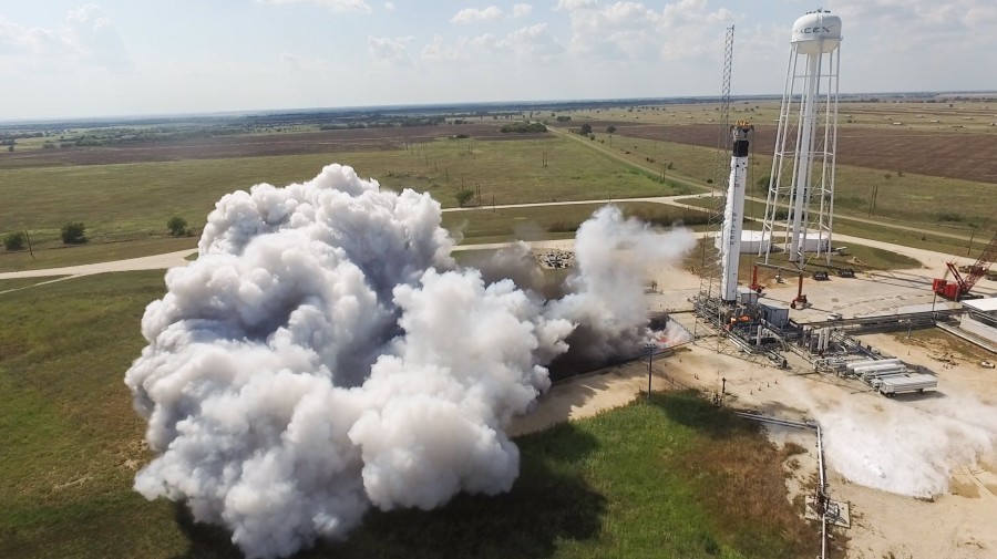 SpaceX fires Falcon 9 stage for Demo-2 mission - Spacex, Space, Burn, Step, Falcon 9, Mission