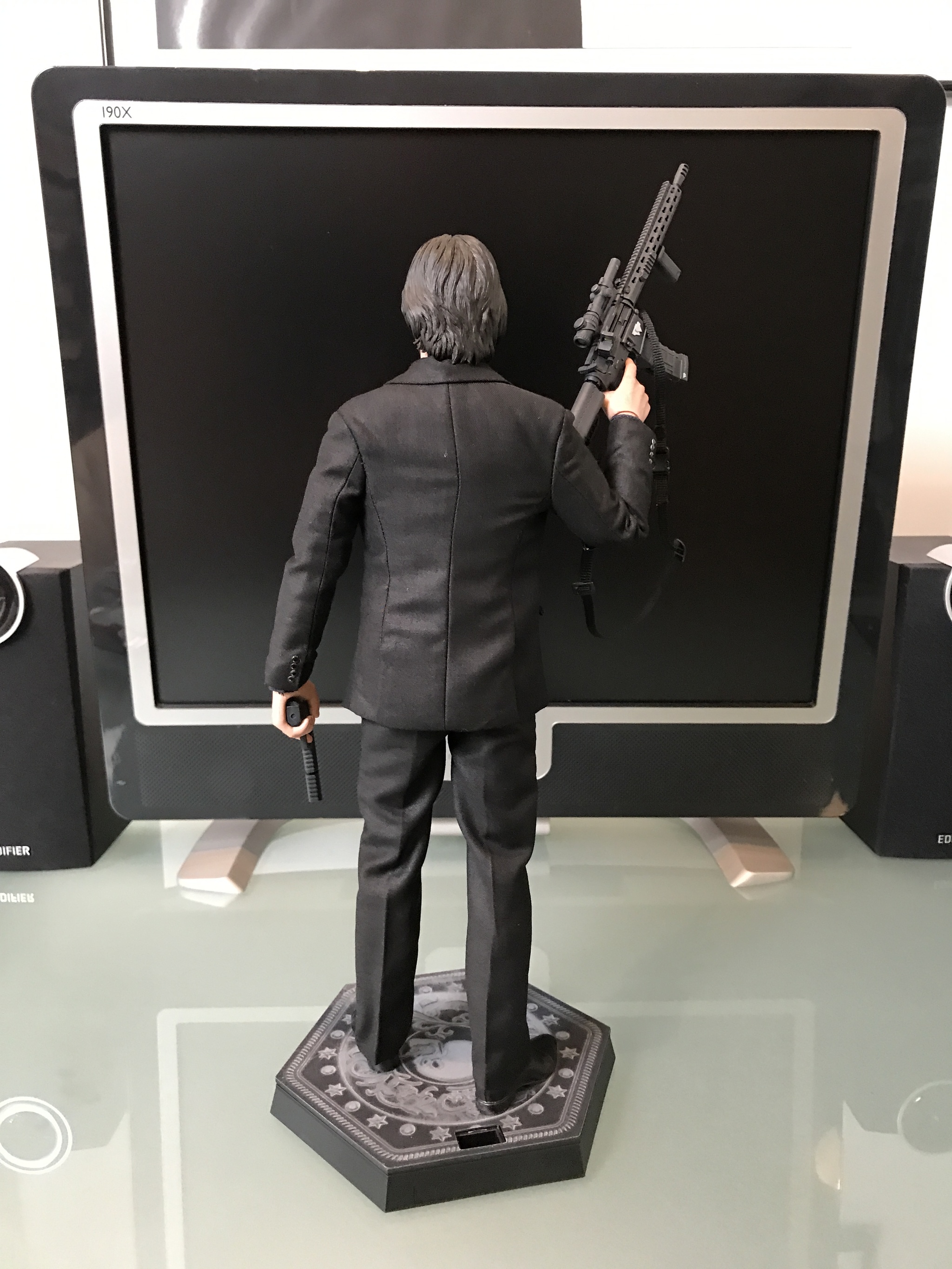 I know they love Keanu. - My, Figurine, Keanu Reeves, John Wick, Neo, Matrix, Hot Toys, Collection, Longpost, Figurines