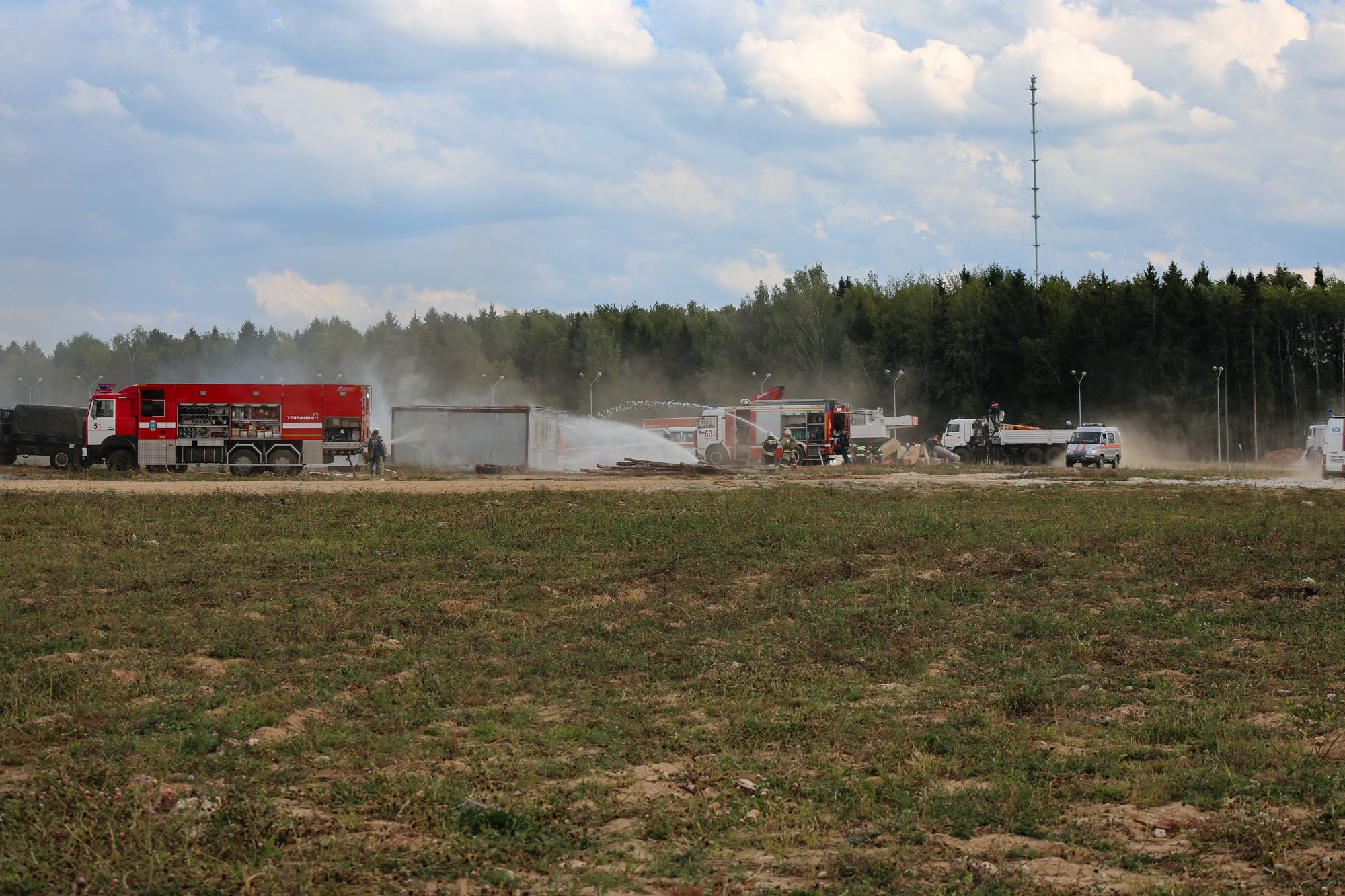 Preparation for civil defense exercises (photo report) - My, Teachings, Ministry of Emergency Situations, Aviation, IL-76, Firefighters, The photo, Reportage, Longpost