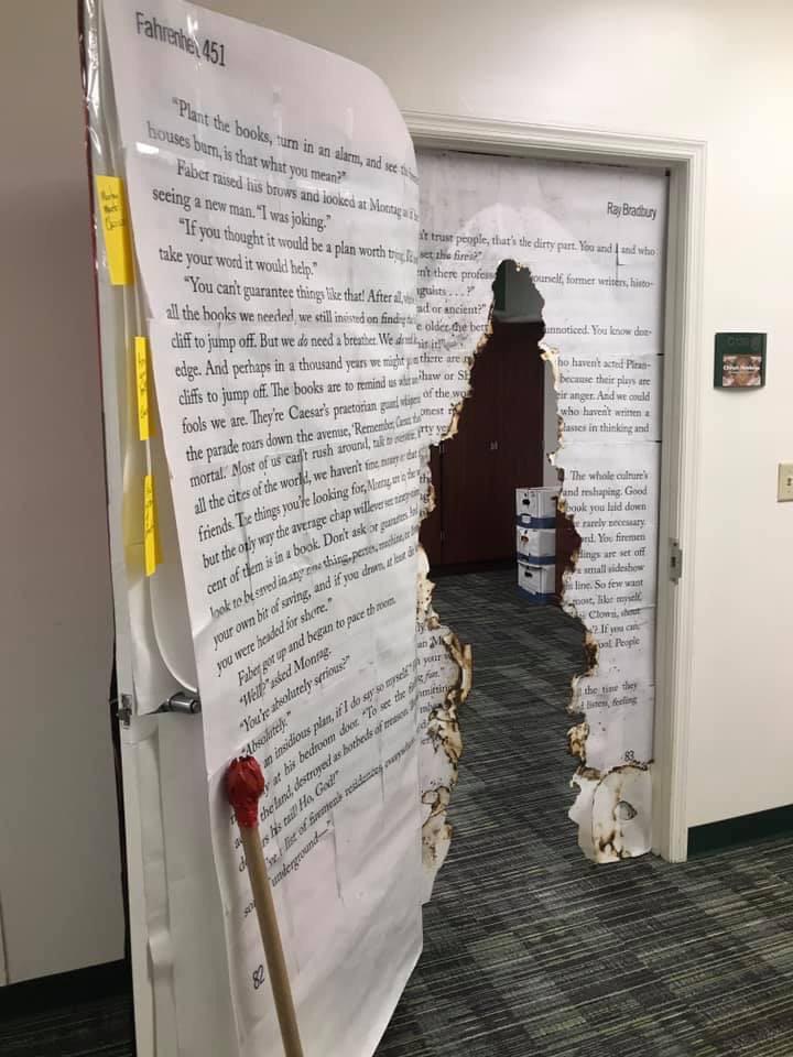 door competition - Door, 451 degrees Fahrenheit, Competition, Traditions, USA, Reddit, Fire, Ray Bradbury