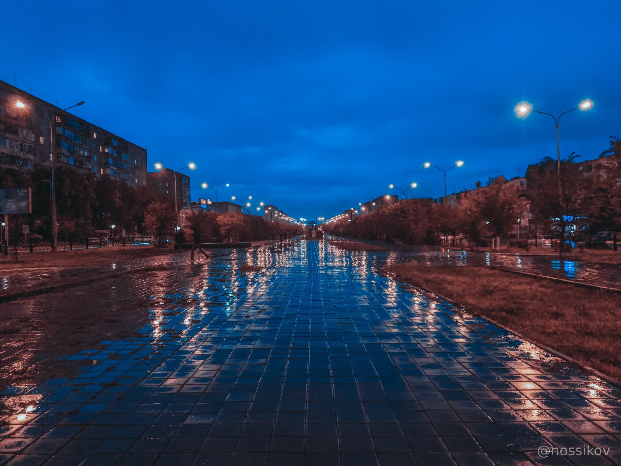 Rainy evening - My, Rain, Town, Mobile photography, Longpost, Kazakhstan, Temirtau