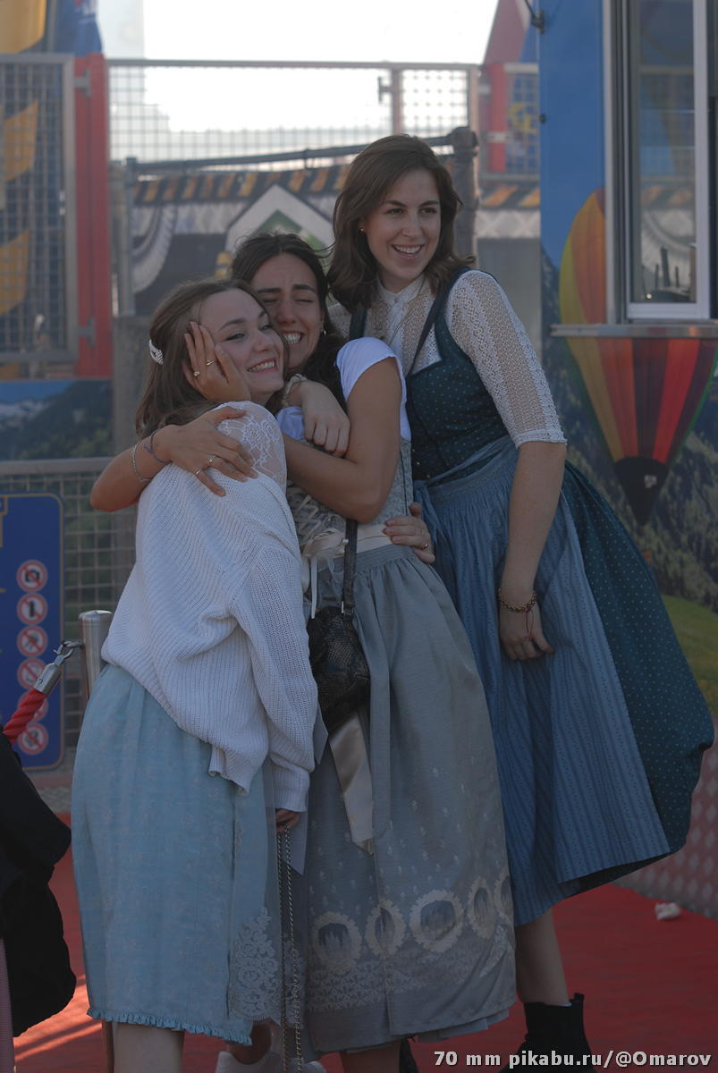 Faces of Oktoberfest. - My, Oktoberfest, The festival, Holidays, Germany, Munich, Beer, Longpost