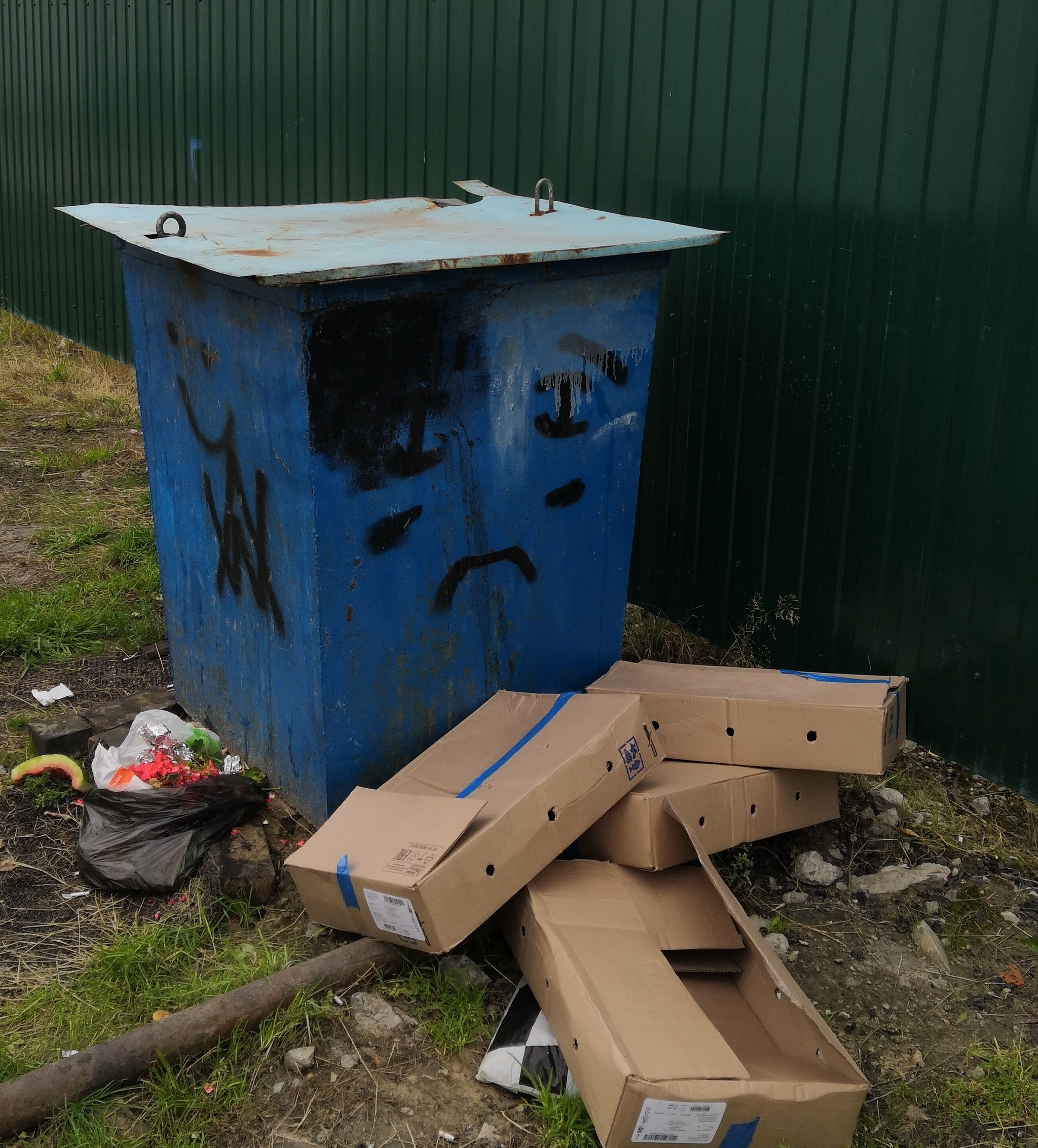 Sad - My, Garbage bins, Sadness, Loneliness