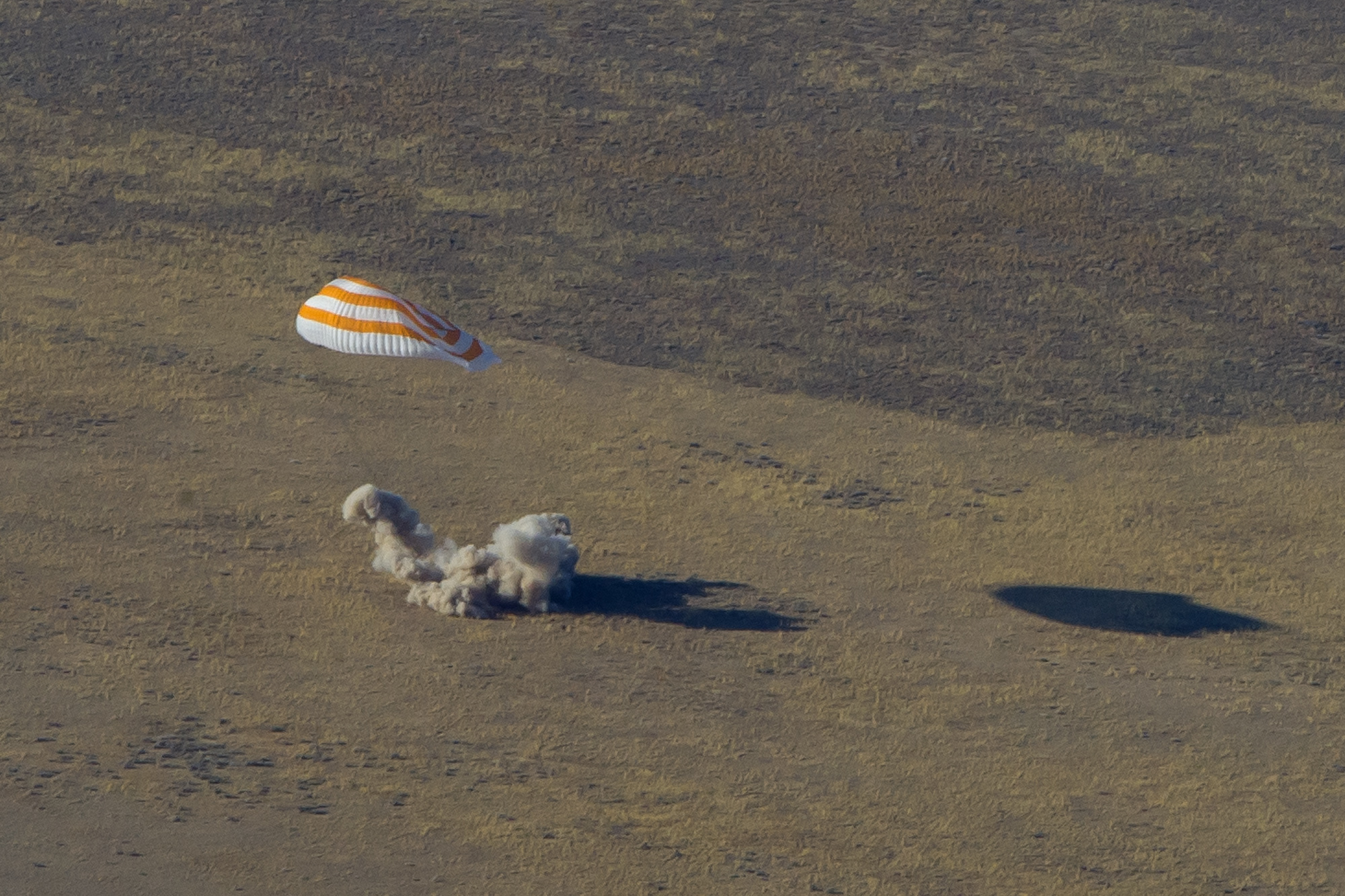 The Soyuz MS-12 crew returned to Earth - Космонавты, ISS, Landing, Steppe, Roscosmos, NASA, Union, Video, Longpost, news