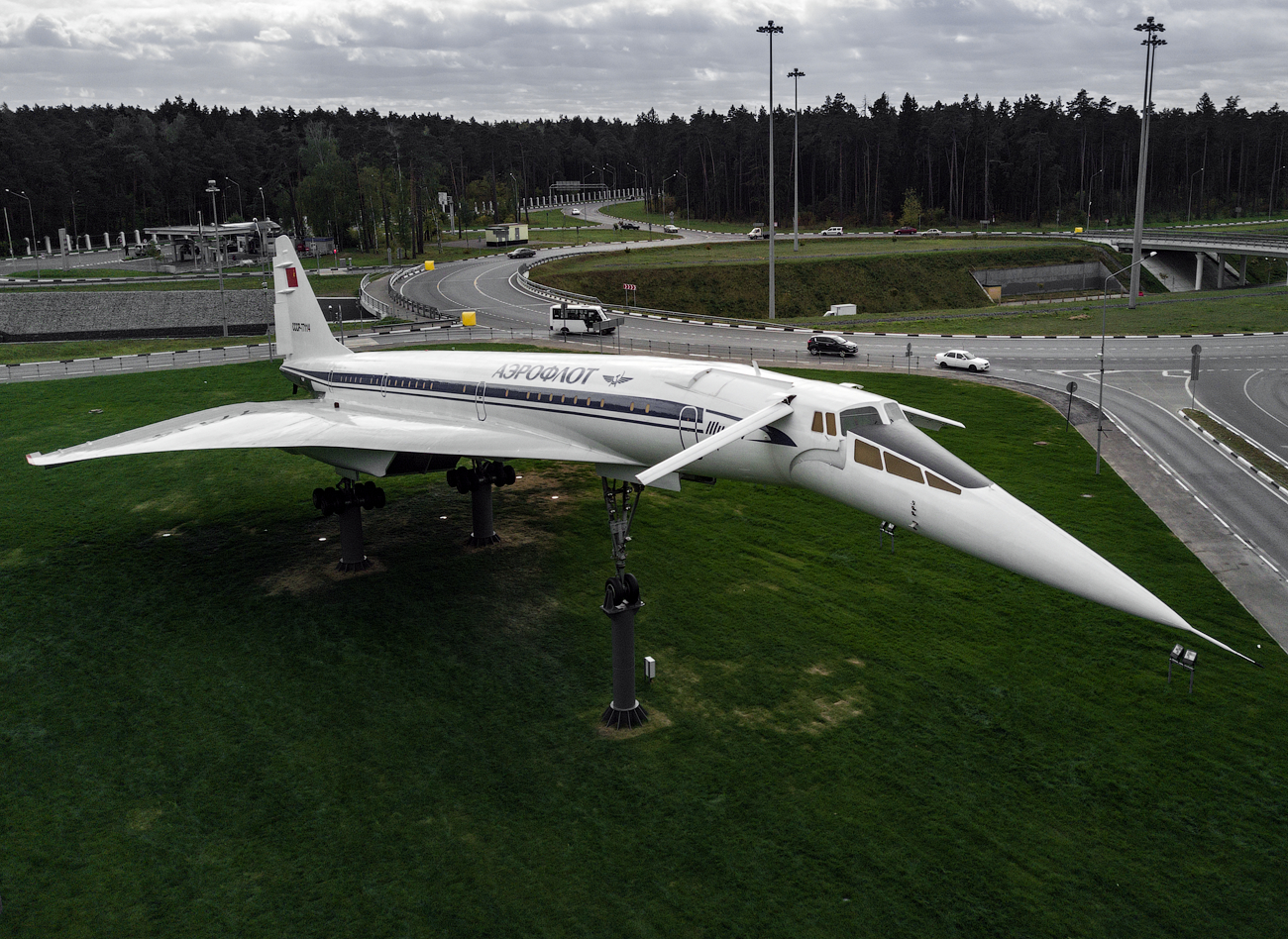 Monument aircraft Tu-144D USSR-77114 - My, Airplane, The photo, Monument, Tu-144, Tu-144d, Aviation, Longpost