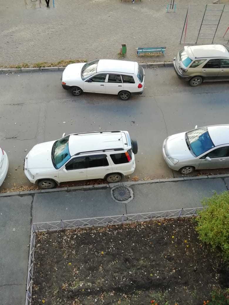 Parking ... - My, Parking, Idiocy, Неправильная парковка