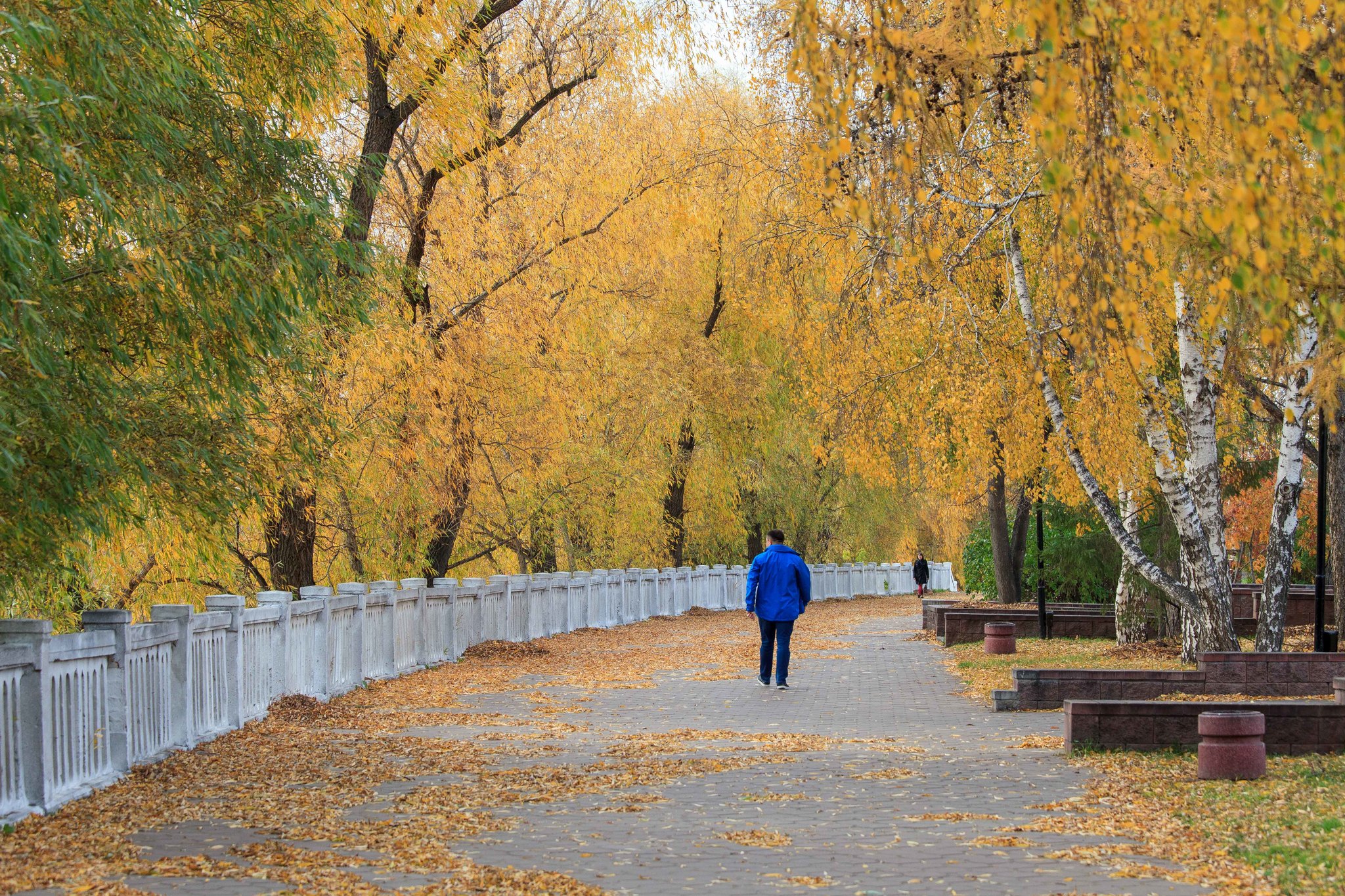 Твиттер Lamp post, Structures