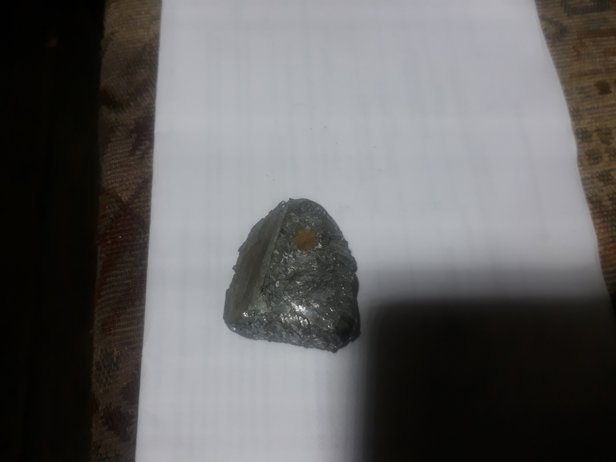 What is this mineral? It is similar in weight to lead, with a file it is sharpened like aluminum. Isn't it magnesium? - My, Minerals, What's this?, Magnesium, Longpost