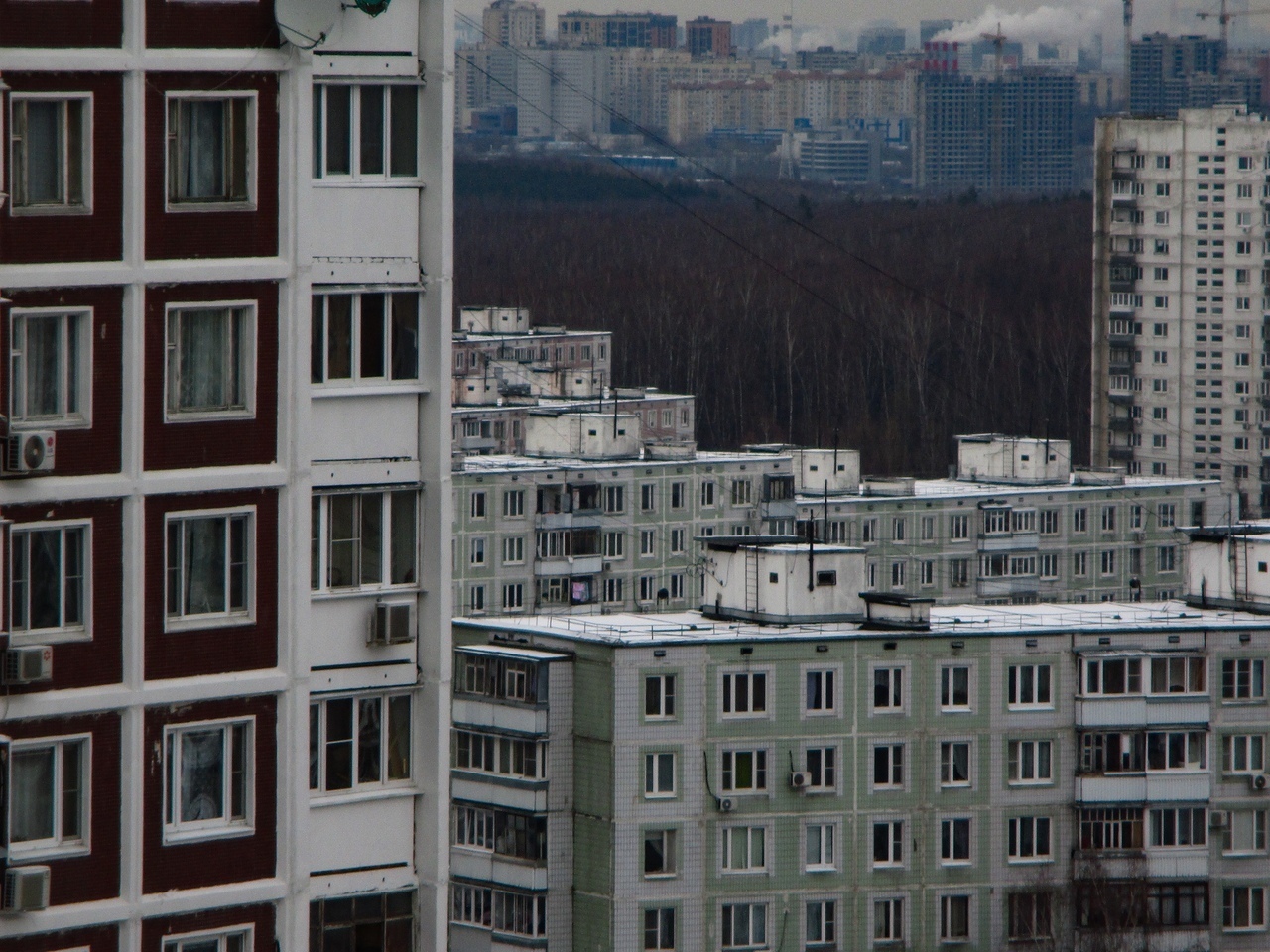 Outskirts moscow. Окраина Москвы. Окраины Москвы фото. Фотографии окраин Москвы. Новые окраины Москвы.