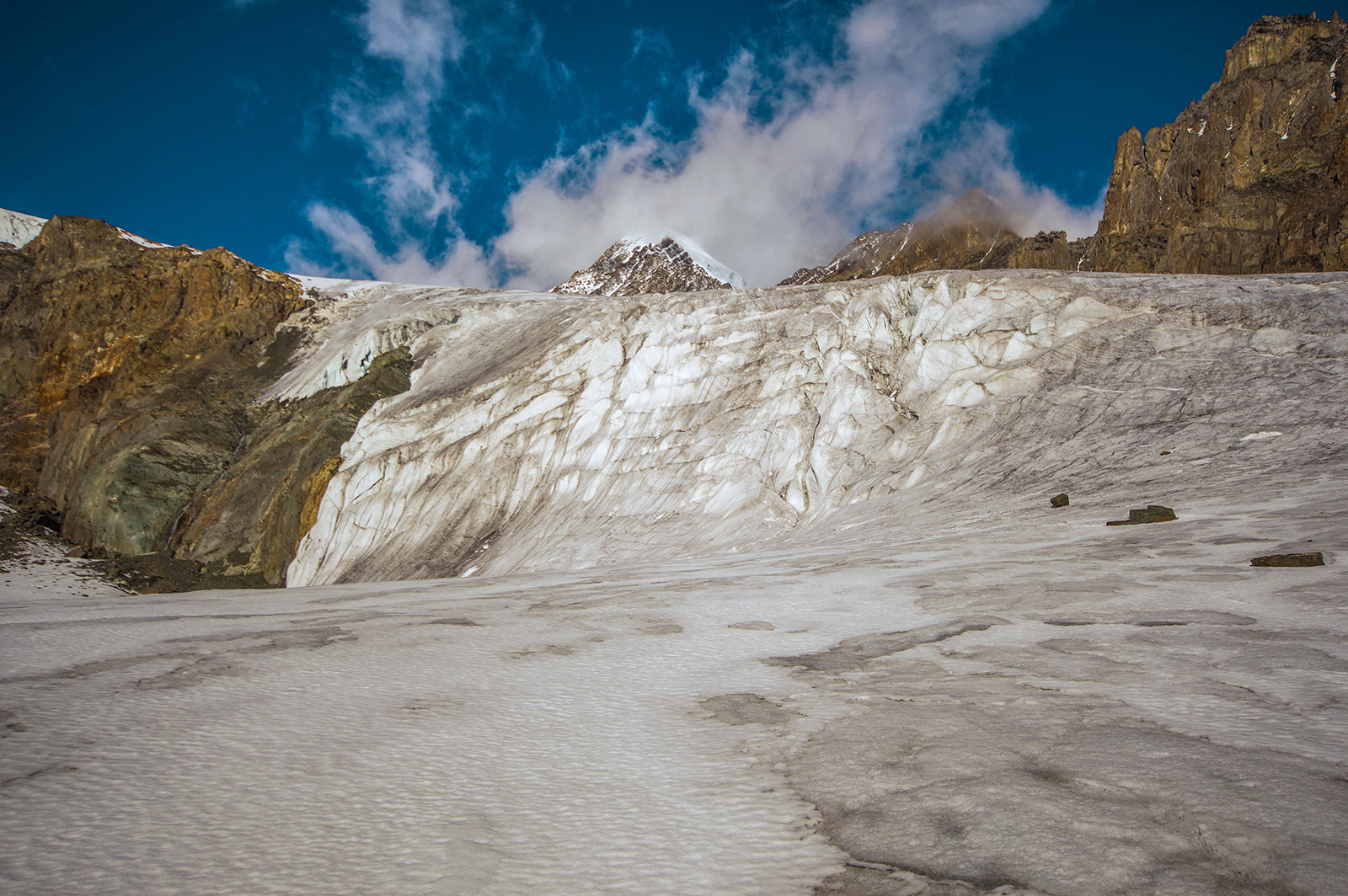 Along the Great Aktru Glacier - The mountains, Mountain Altai, Travels, Holidays in Russia, Tourism, The photo, Michael, Longpost, Altai Republic