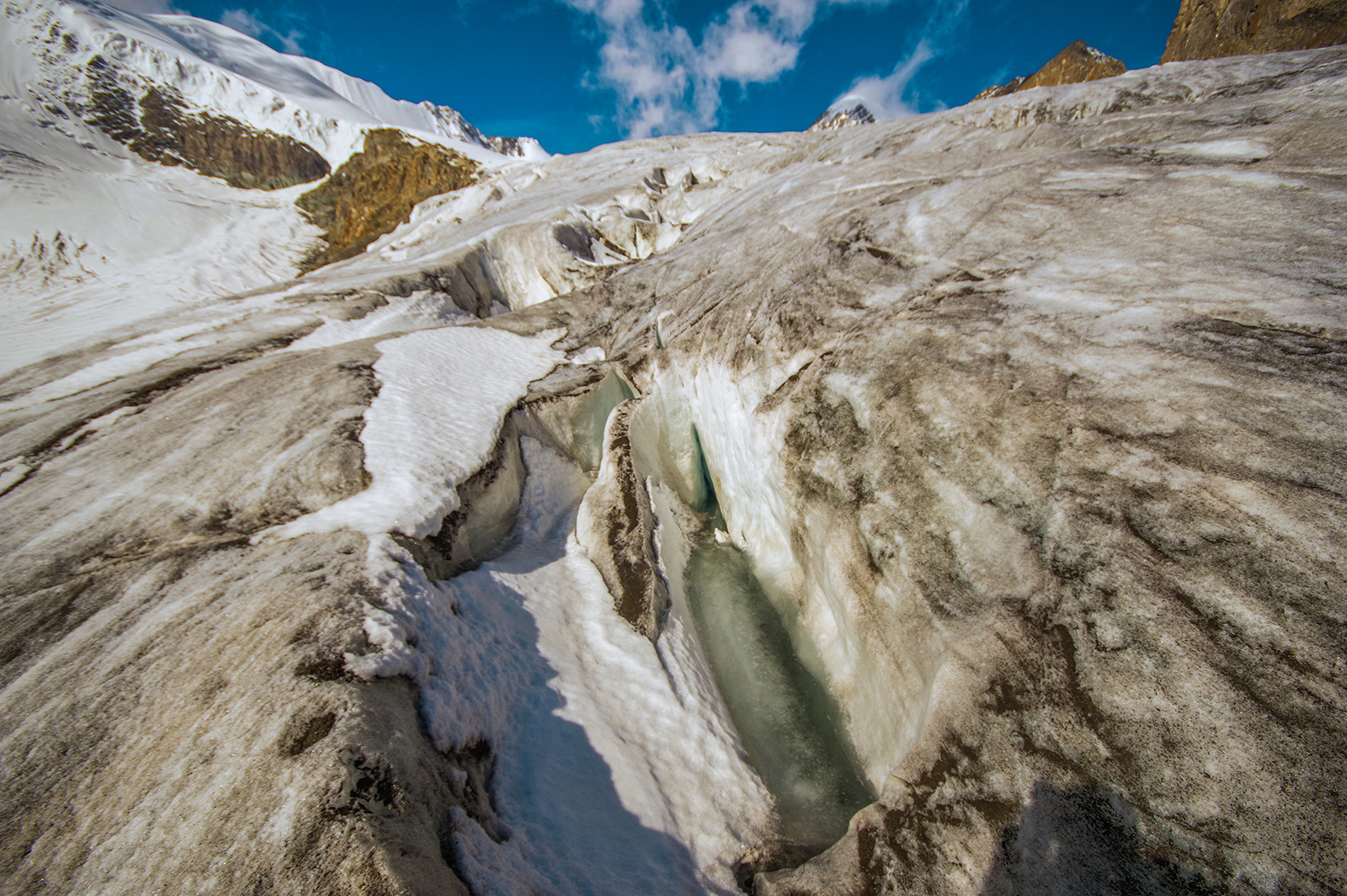 Along the Great Aktru Glacier - The mountains, Mountain Altai, Travels, Holidays in Russia, Tourism, The photo, Michael, Longpost, Altai Republic