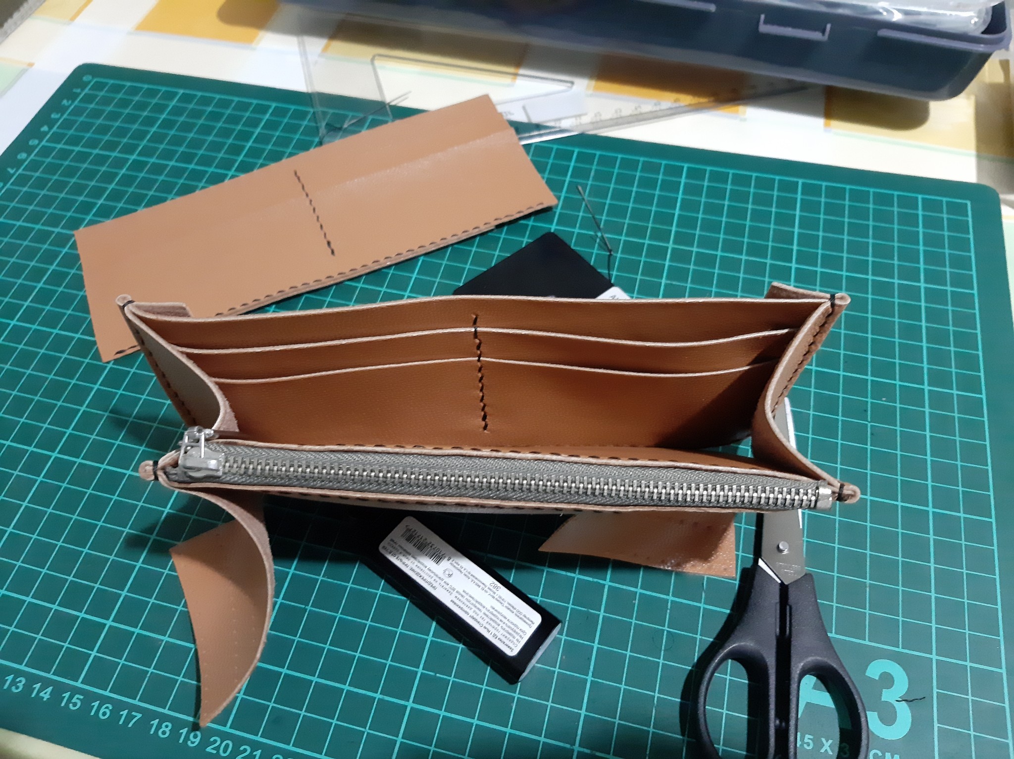 Zip wallet for a colleague - My, Wallet, With your own hands, Leather craft, Leather products, Needlework with process, Longpost