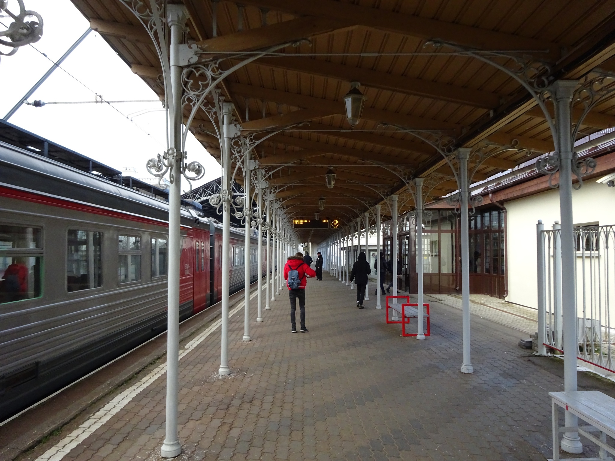 Train station, railway station New Peterhof - My, The photo, Railway station, Peterhof, Longpost