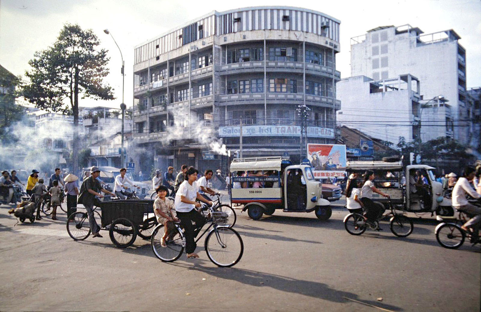 Streets of the world 40 years ago. 1979 - Peace, The photo, Story, The street, Auto, Longpost