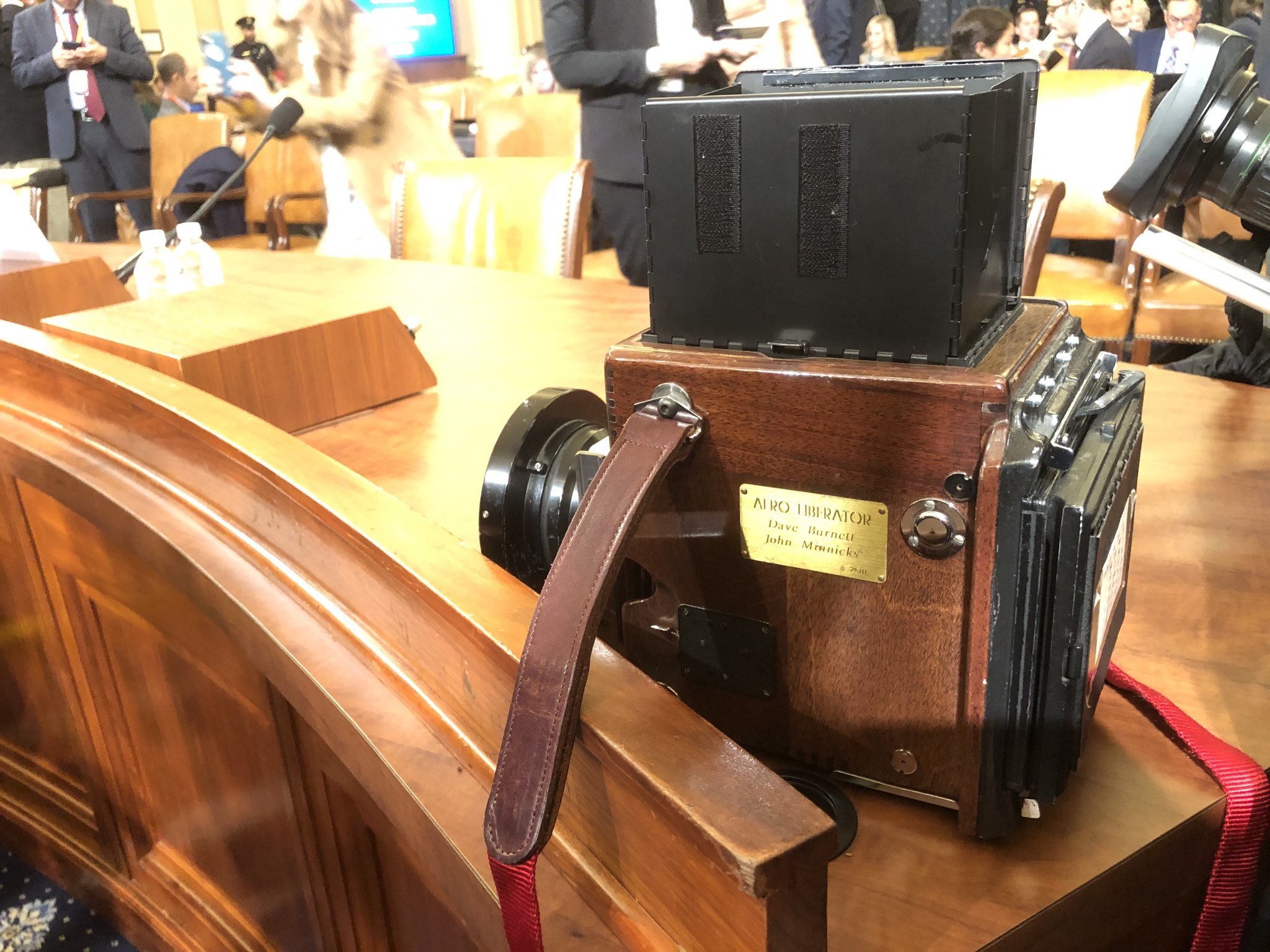 Veteran photojournalist came to Trump impeachment hearings with a large-format camera - Camera, The photo, Interesting, Photographer, Donald Trump, Impeachment, Story, Film, Longpost