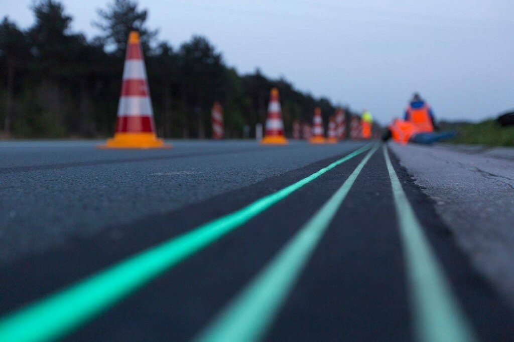 Luminous markings in Voronezh. - Voronezh, Road markings, Backlight, Safety, Video, Longpost, Luminous paints