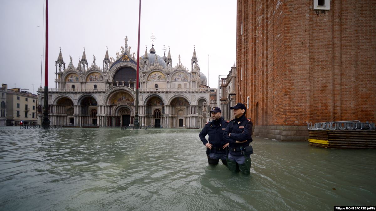The Russians donated 1 million euros to Venice in less than 24 hours. - Venice, Flood, Help, Tulun, Negative, Longpost