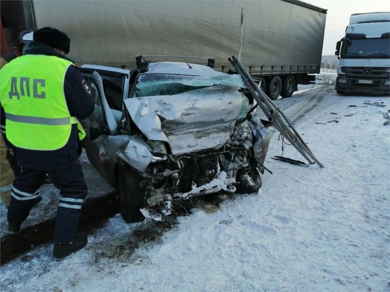 A family of five died near Krasnoyarsk - Crash, Head-on collision, Video, Longpost, Negative