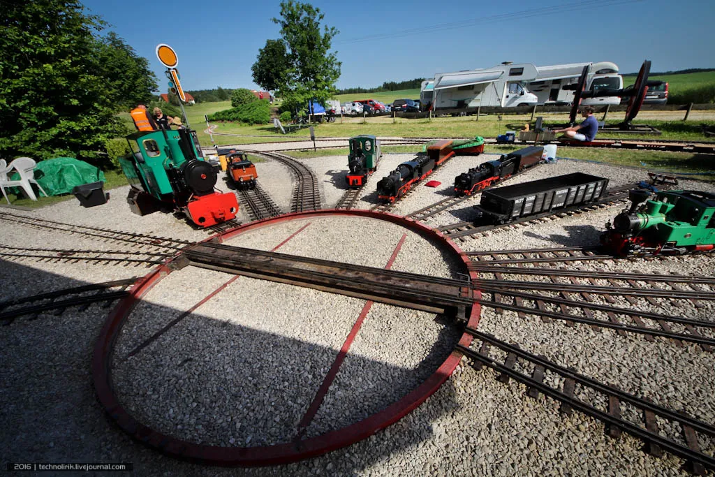 Garden train. Самая маленькая железная дорога.