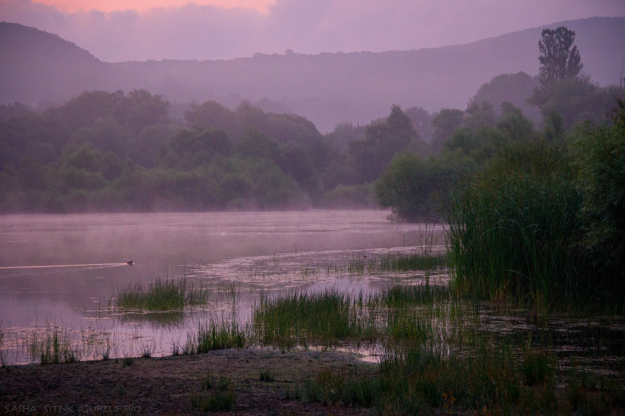 Dawn in Goncharny (Yalta-Sevastopol highway) - My, Crimea, Yalta, Sevastopol, Landscape, dawn, Lake, Nature