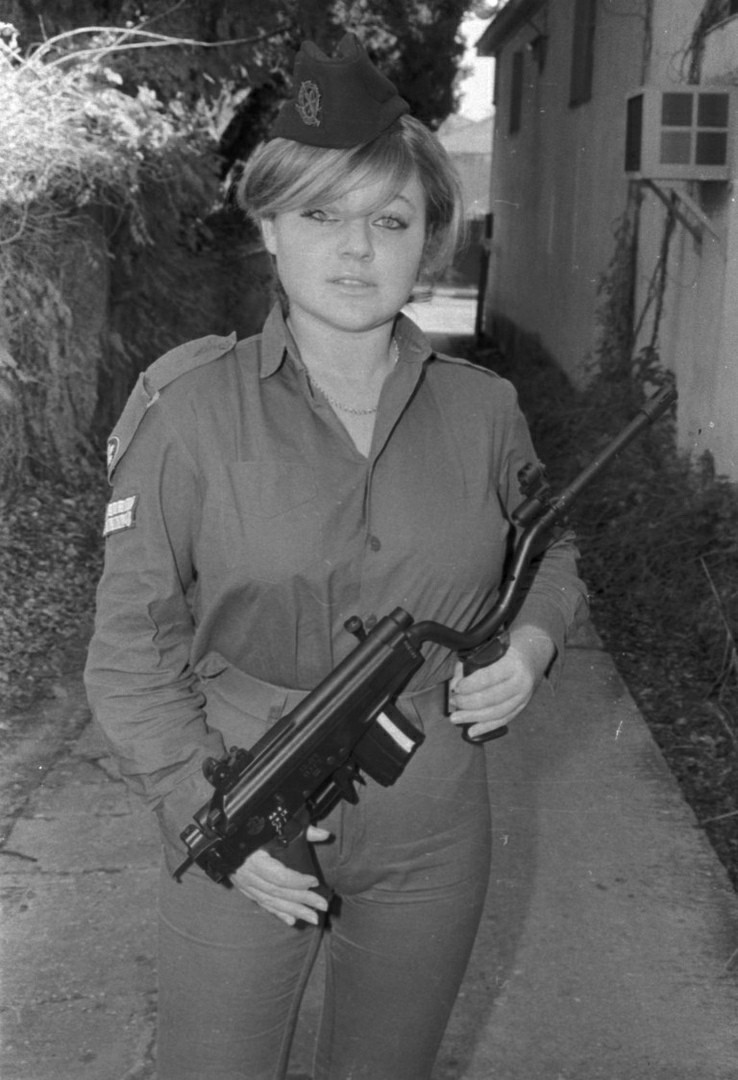 Female version of the Israeli Galil assault rifle - Army, Israel, Women in War, Humor, Longpost