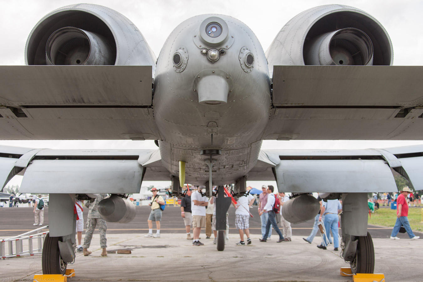 Fairchild Republic A-10 Thunderbolt II на земле и в воздухе - Самолет, a-10, Длиннопост