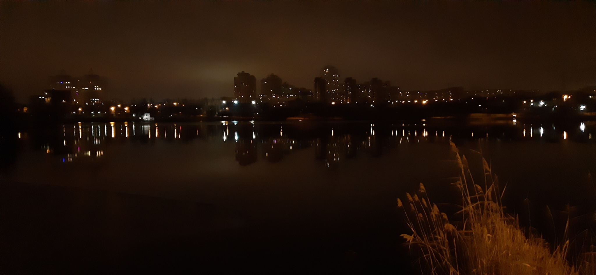 Night walk. Donetsk - My, Mobile photography, Photo on sneaker, Night city, Longpost