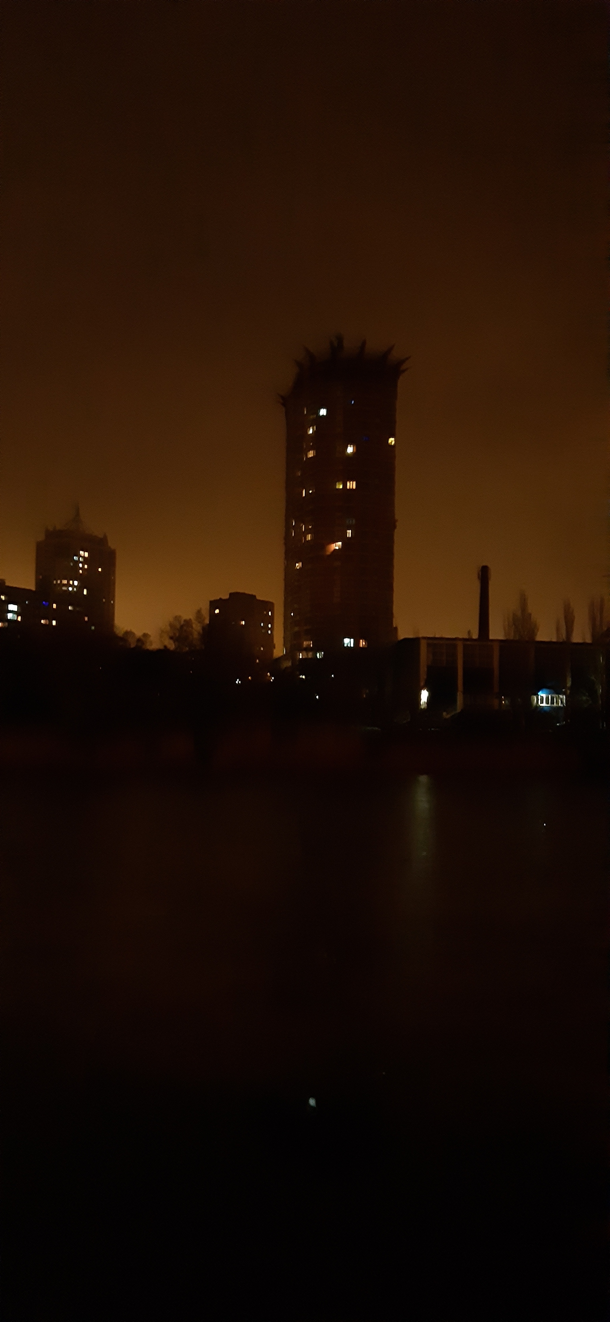 Night walk. Donetsk - My, Mobile photography, Photo on sneaker, Night city, Longpost