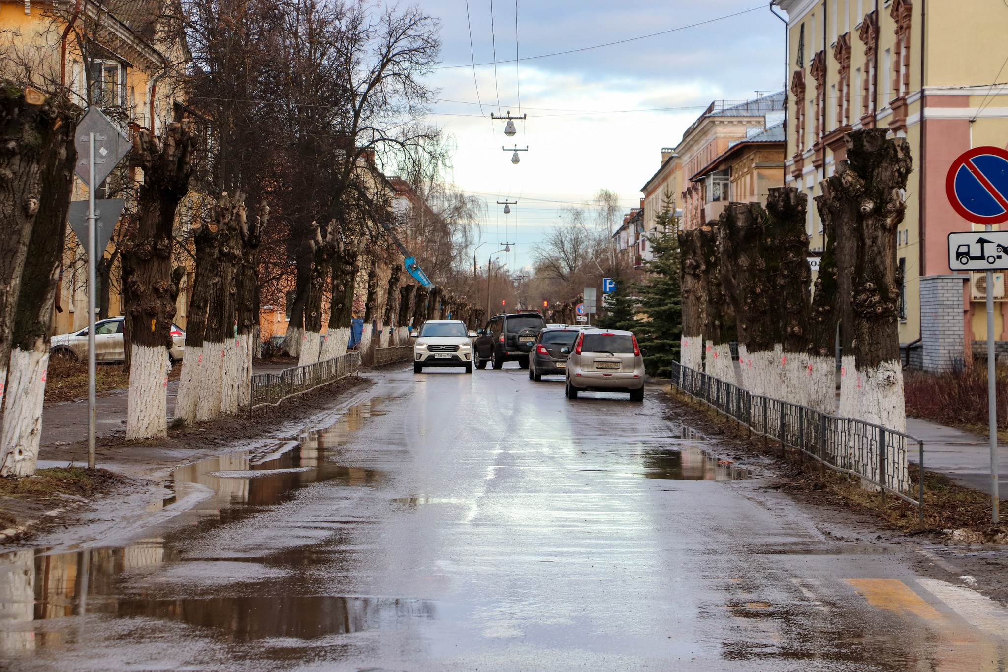 Urban, gray and wet - My, Dzerzhinsk, The photo, Mobile photography, Canon, Huawei mate 20, Architecture, Longpost