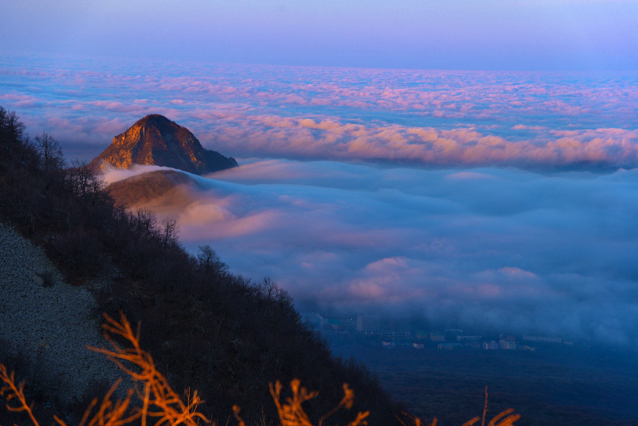 Sunset on Mount Beshtau on Christmas Eve - My, Beshtau, Sunset, Clouds, Longpost, Nature