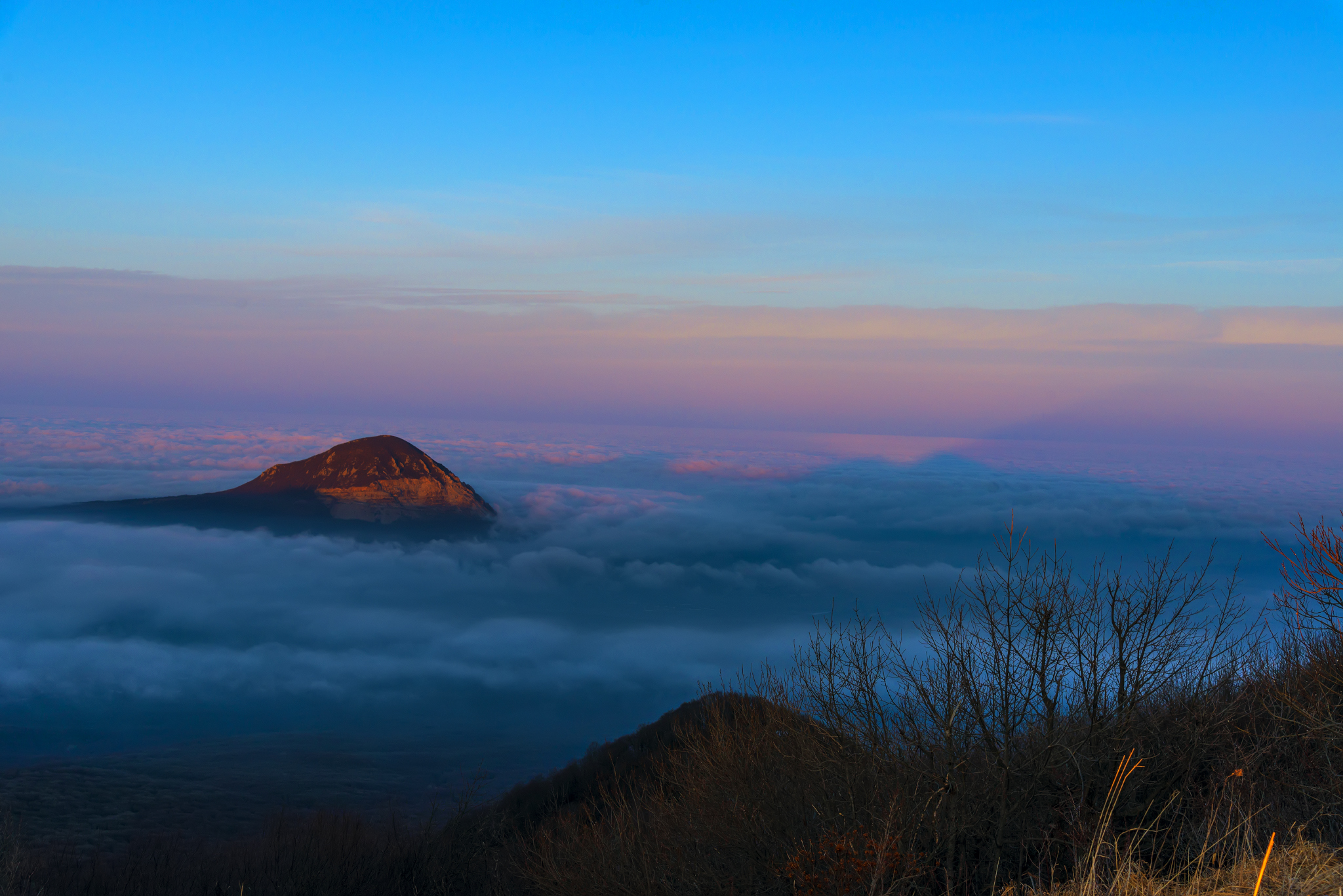 Sunset on Mount Beshtau on Christmas Eve - My, Beshtau, Sunset, Clouds, Longpost, Nature