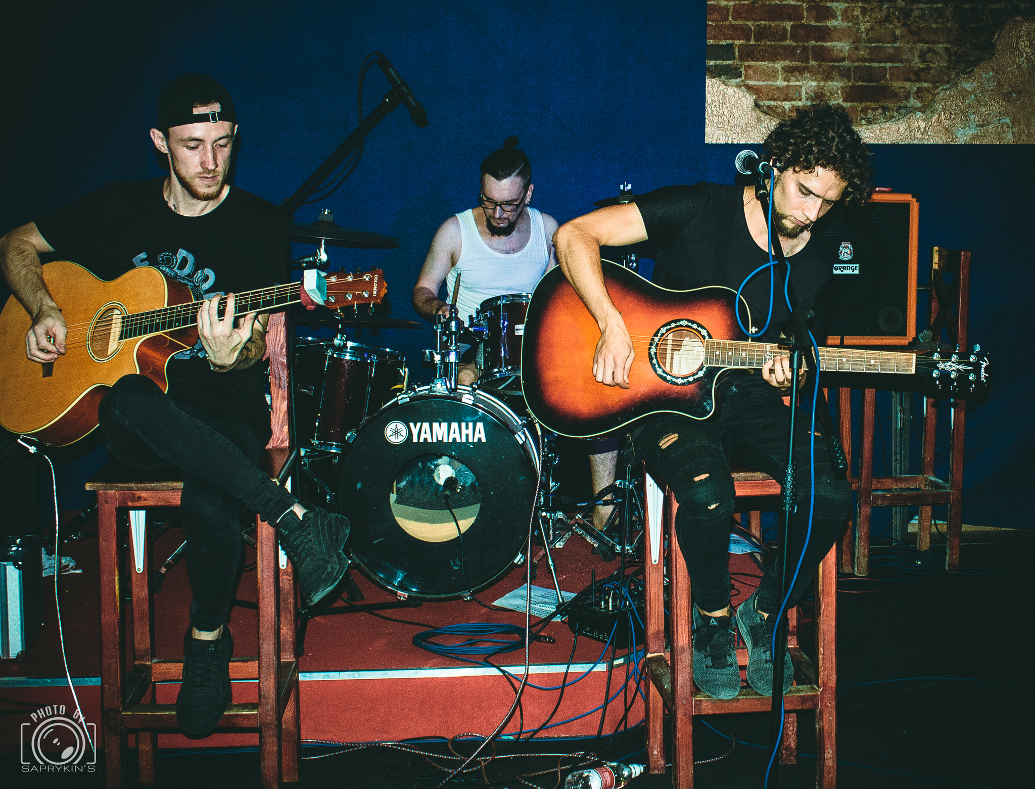 On a summer evening in a small bar... - My, Music, The photo, Acoustic concert, Beginning photographer, Longpost