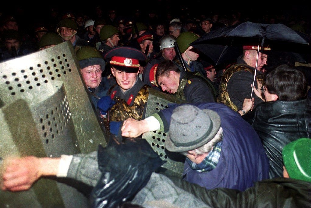 Dashing 90s. In September 1993 - 1993, Boris Yeltsin, Protest, Moscow, Rutskoy, Longpost, 90th, A selection