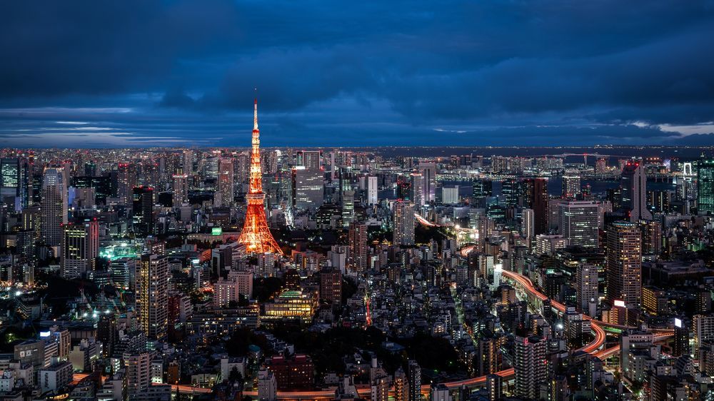 Famous relatives in architecture: Tokyo Tower - My, Tokyo, Japan, Tower, Architecture, Asia, Copy, Video, Longpost