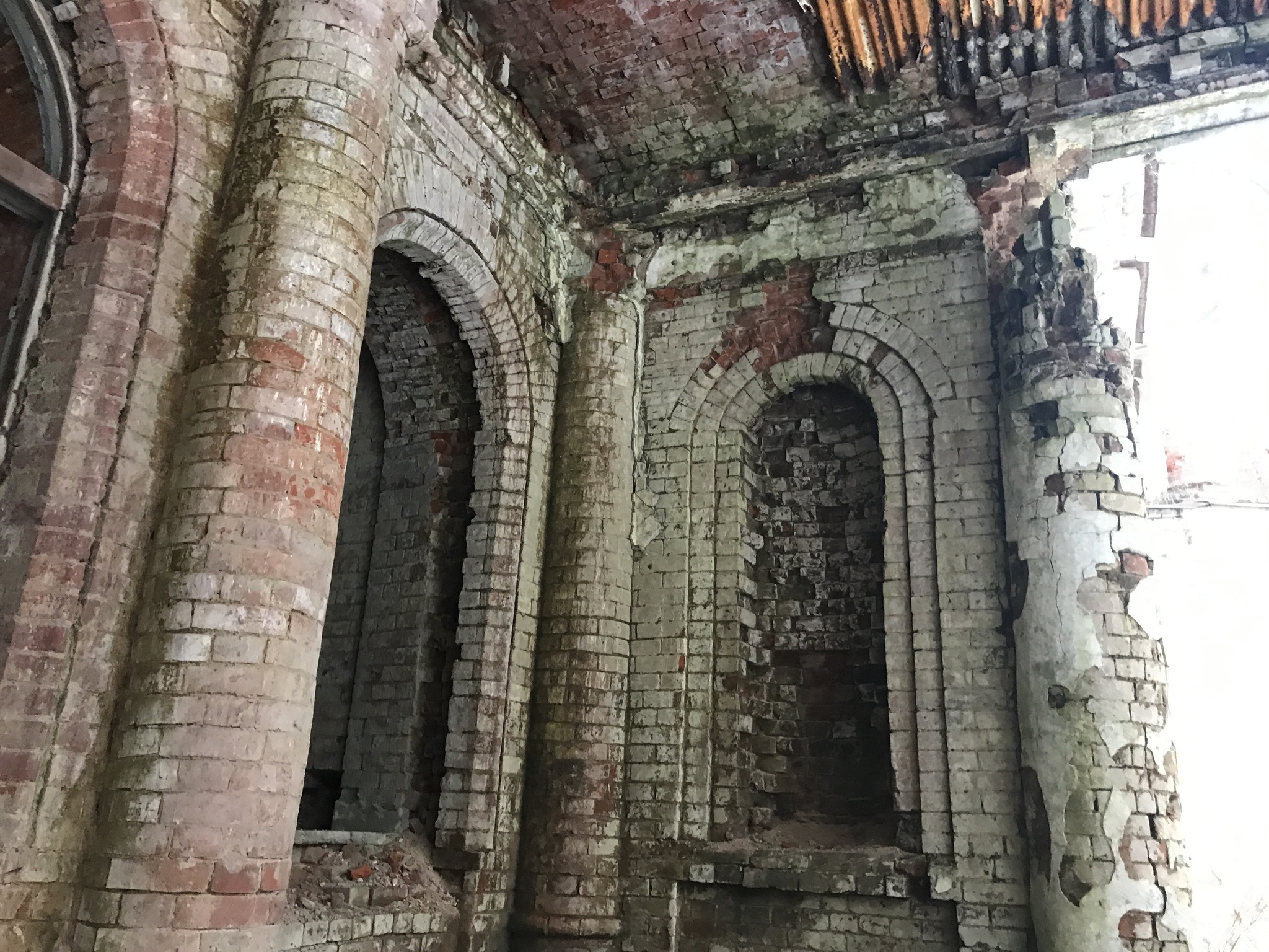 Russian eclecticism | Ruins of a boyar estate - My, Travels, Tourism, Abandoned, Manor, Pavlishchev Bor Estate, Video, Longpost