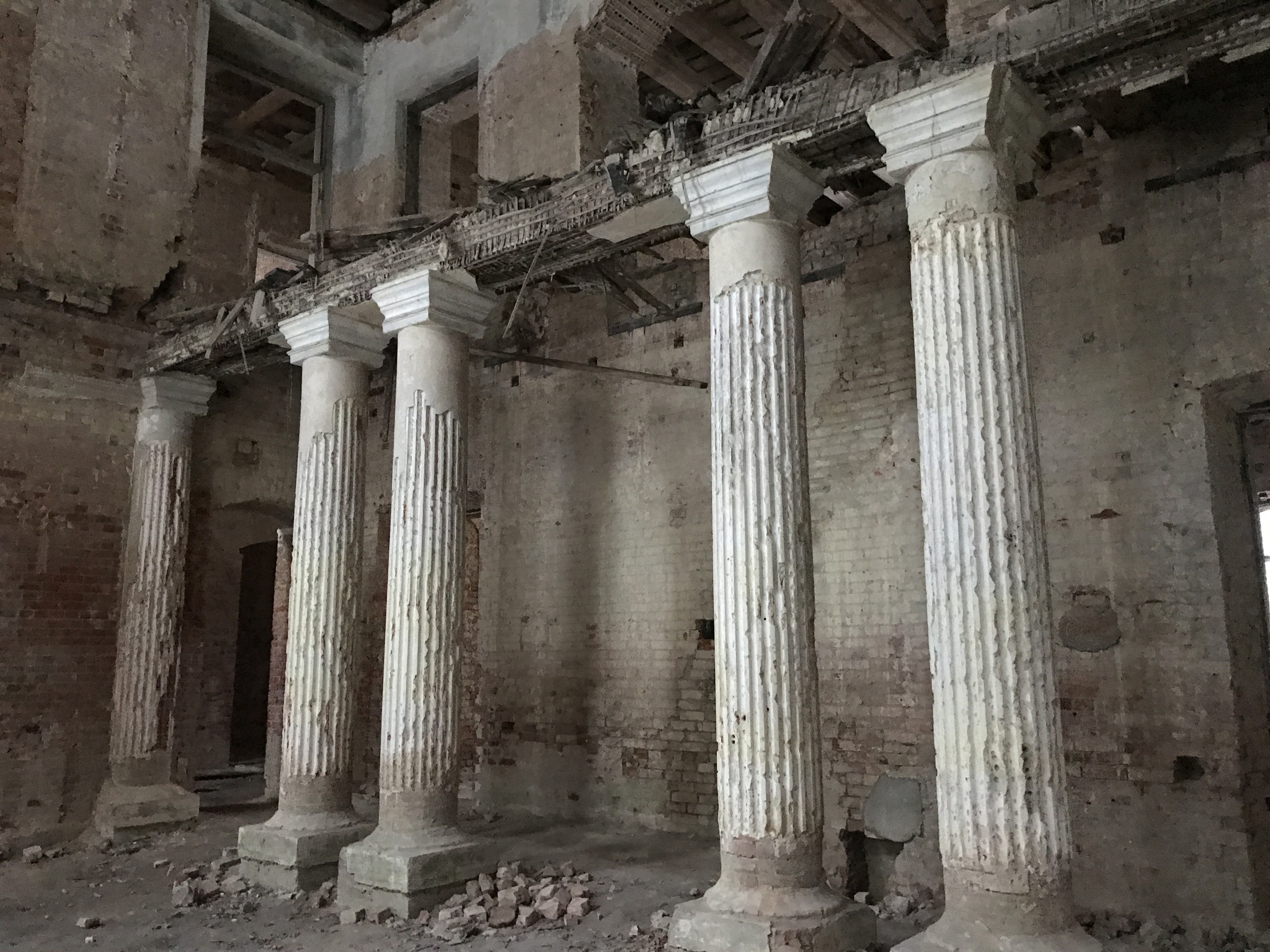 Russian eclecticism | Ruins of a boyar estate - My, Travels, Tourism, Abandoned, Manor, Pavlishchev Bor Estate, Video, Longpost