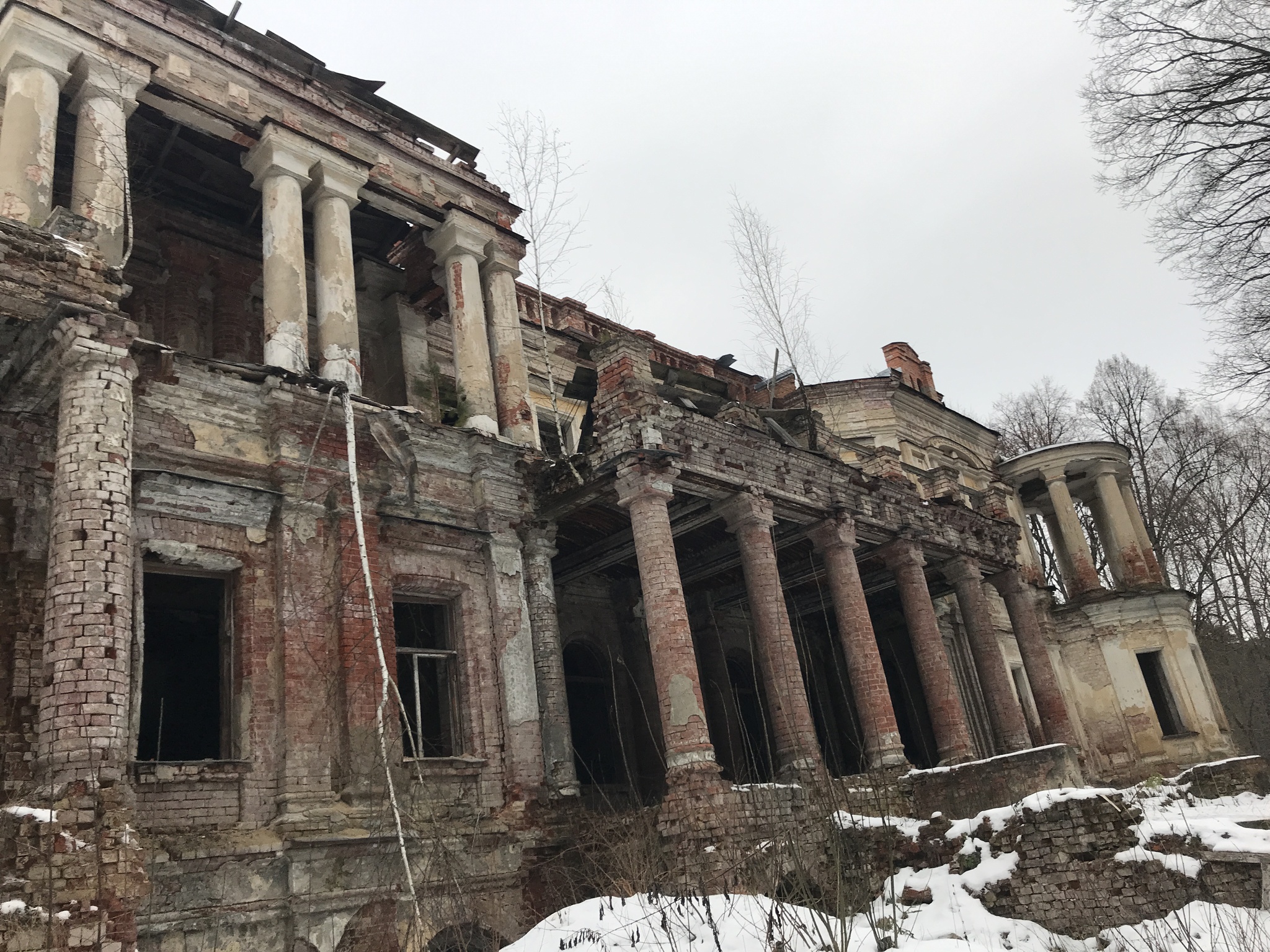 Russian eclecticism | Ruins of a boyar estate - My, Travels, Tourism, Abandoned, Manor, Pavlishchev Bor Estate, Video, Longpost