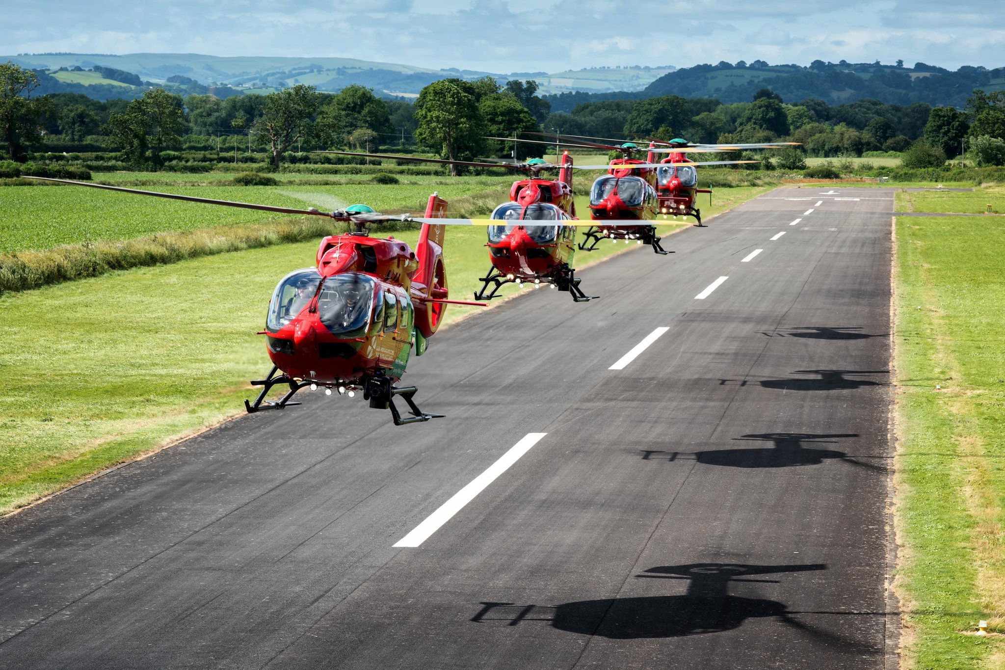 They go beautifully - Helicopter, The photo, Runway strip