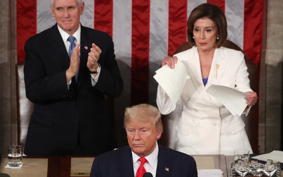 Pelosi tore up a copy of Trump's speech after his speech in Congress - Donald Trump, Nancy Pelosi, Video, The president, Politics