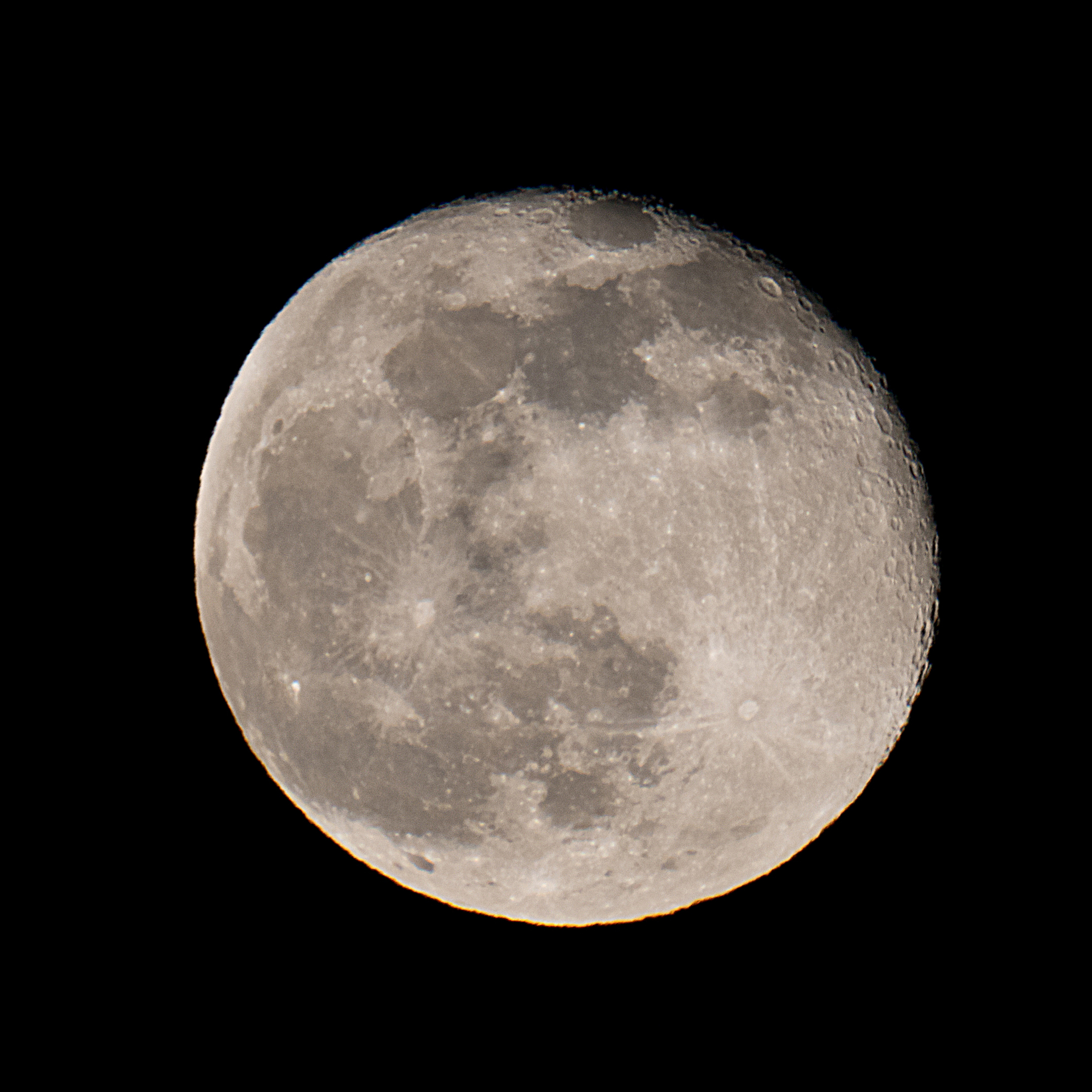 Full moon on Tamron 150-600 - My, moon, Night, Tamron, The photo