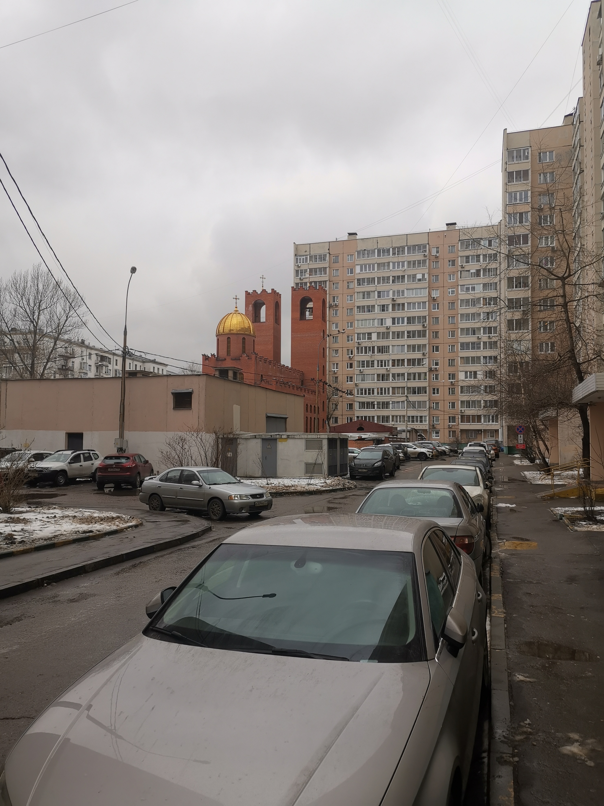 What do you know about spot construction in Moscow!? - My, Church, Moscow, Building, Courtyard, Building, Convenience