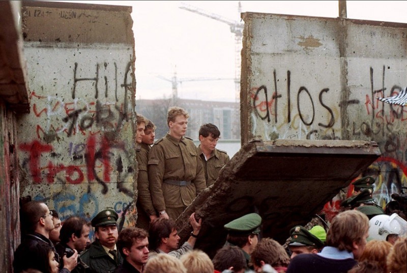 15 Rare shots from the history of the Berlin Wall - Berlin Wall, Story, People, GDR, FRG, Conflict, Interesting, Longpost, A selection